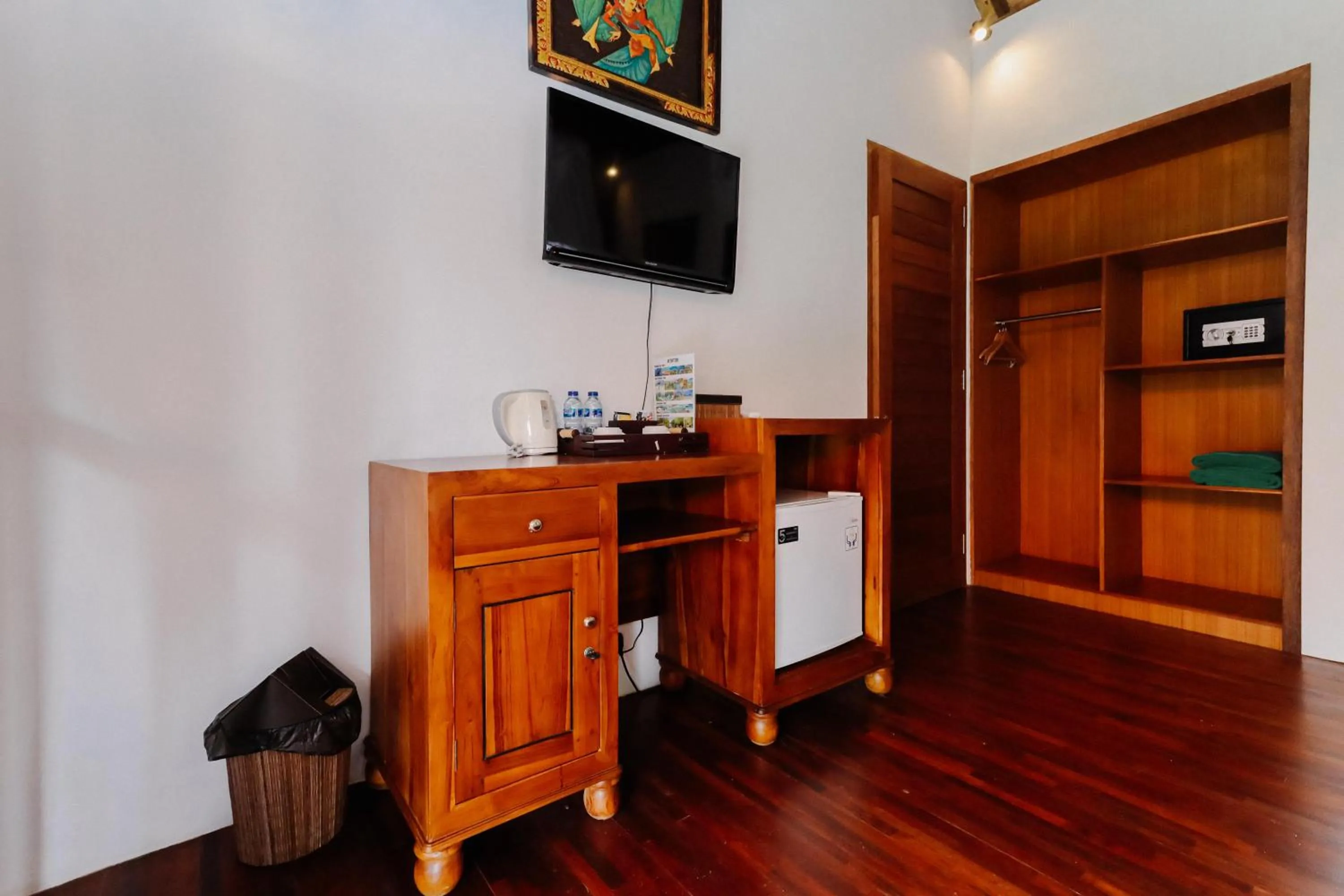 TV and multimedia in The Lavana Jhonny Kibung Villas Lembongan