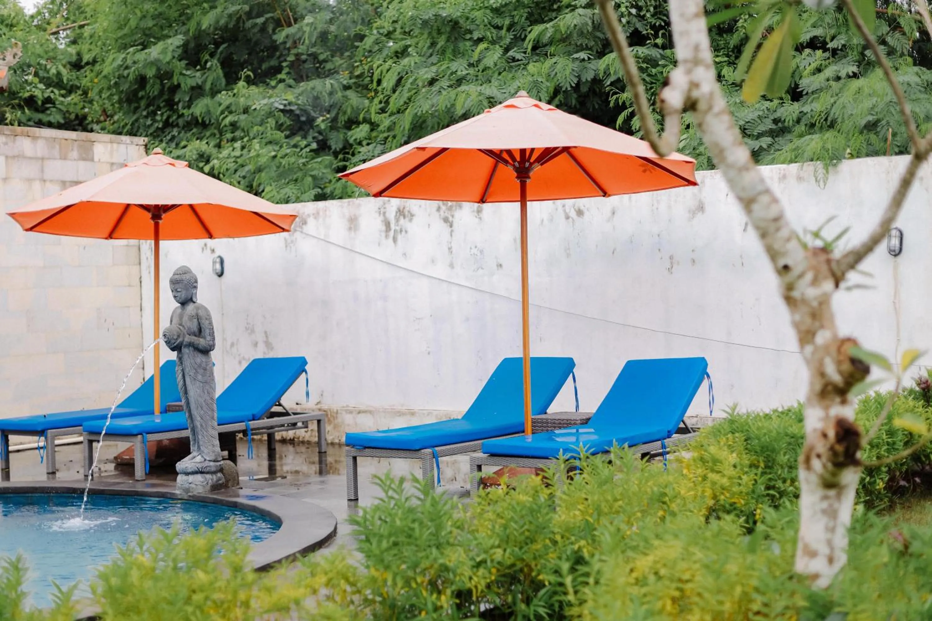 sunbed in The Lavana Jhonny Kibung Villas Lembongan