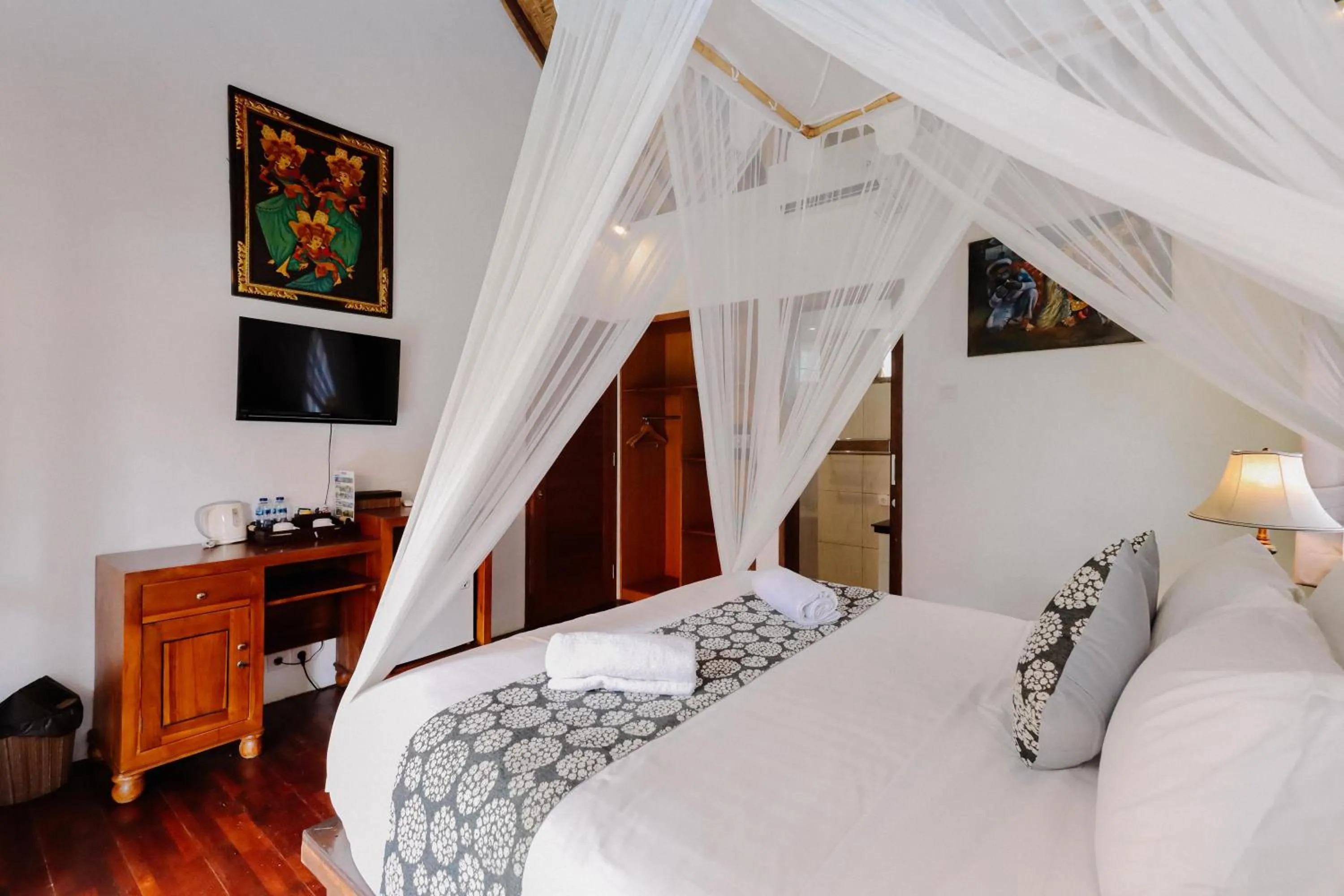 Bedroom, Bed in The Lavana Jhonny Kibung Villas Lembongan