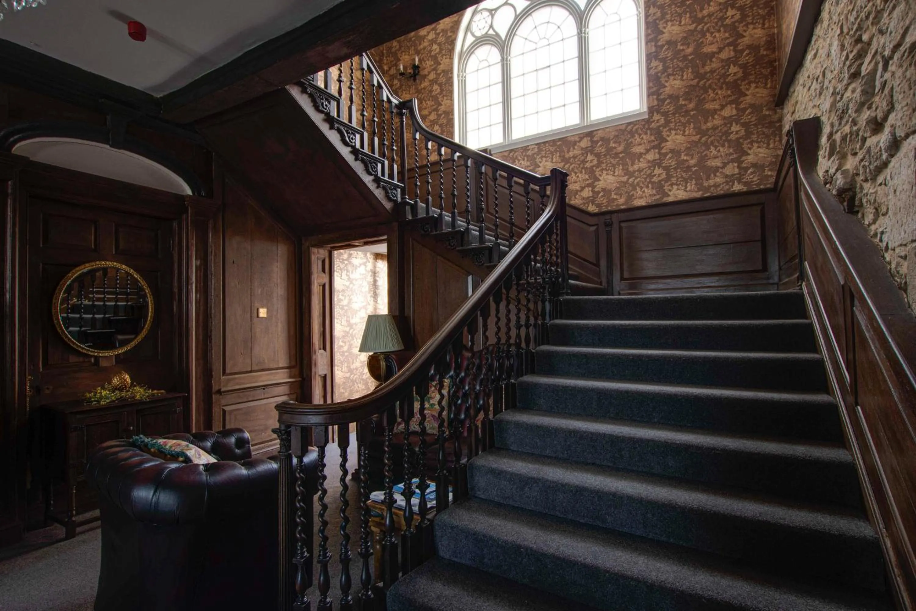 Lobby or reception in Stone Court House