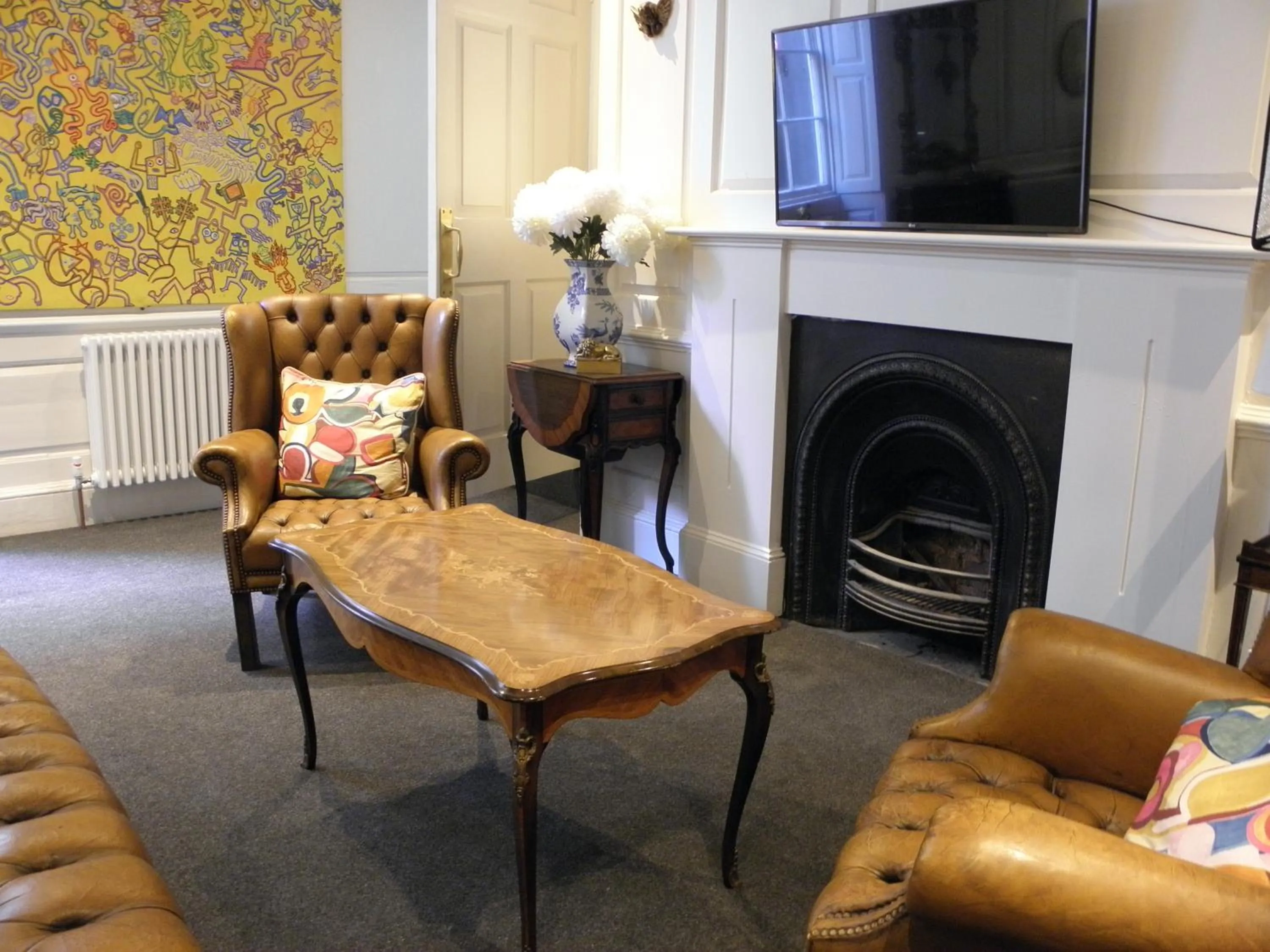 Communal lounge/ TV room in Stone Court House
