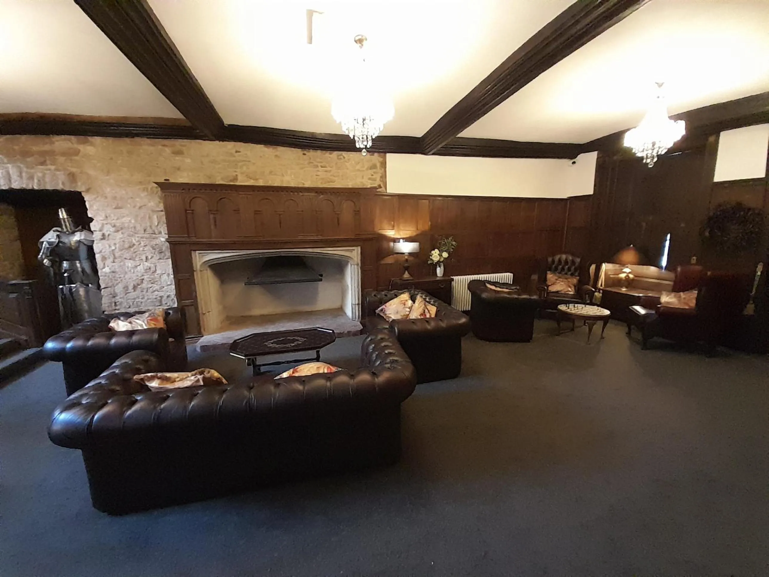 Communal lounge/ TV room in Stone Court House