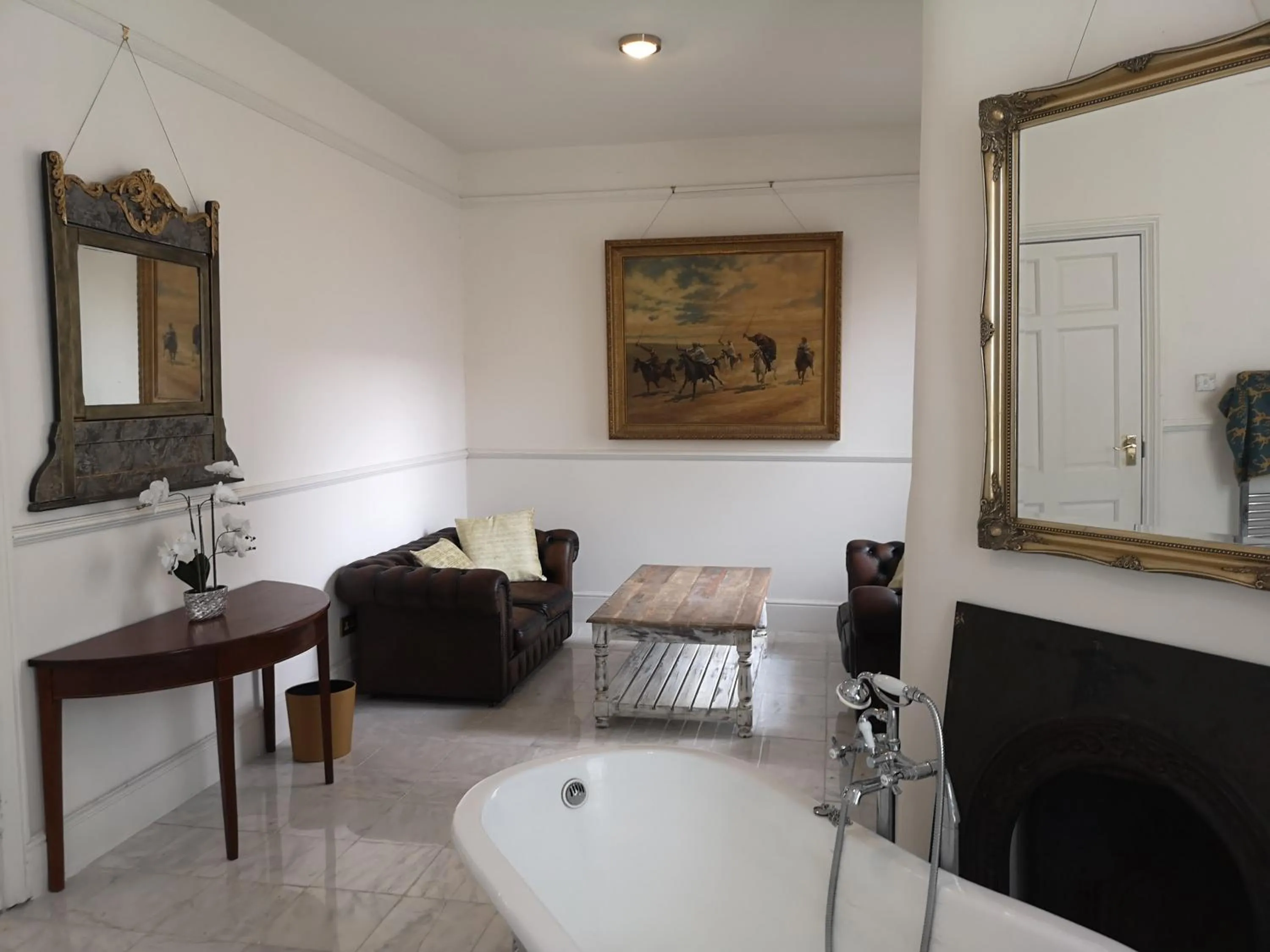 Bathroom, Bed in Stone Court House