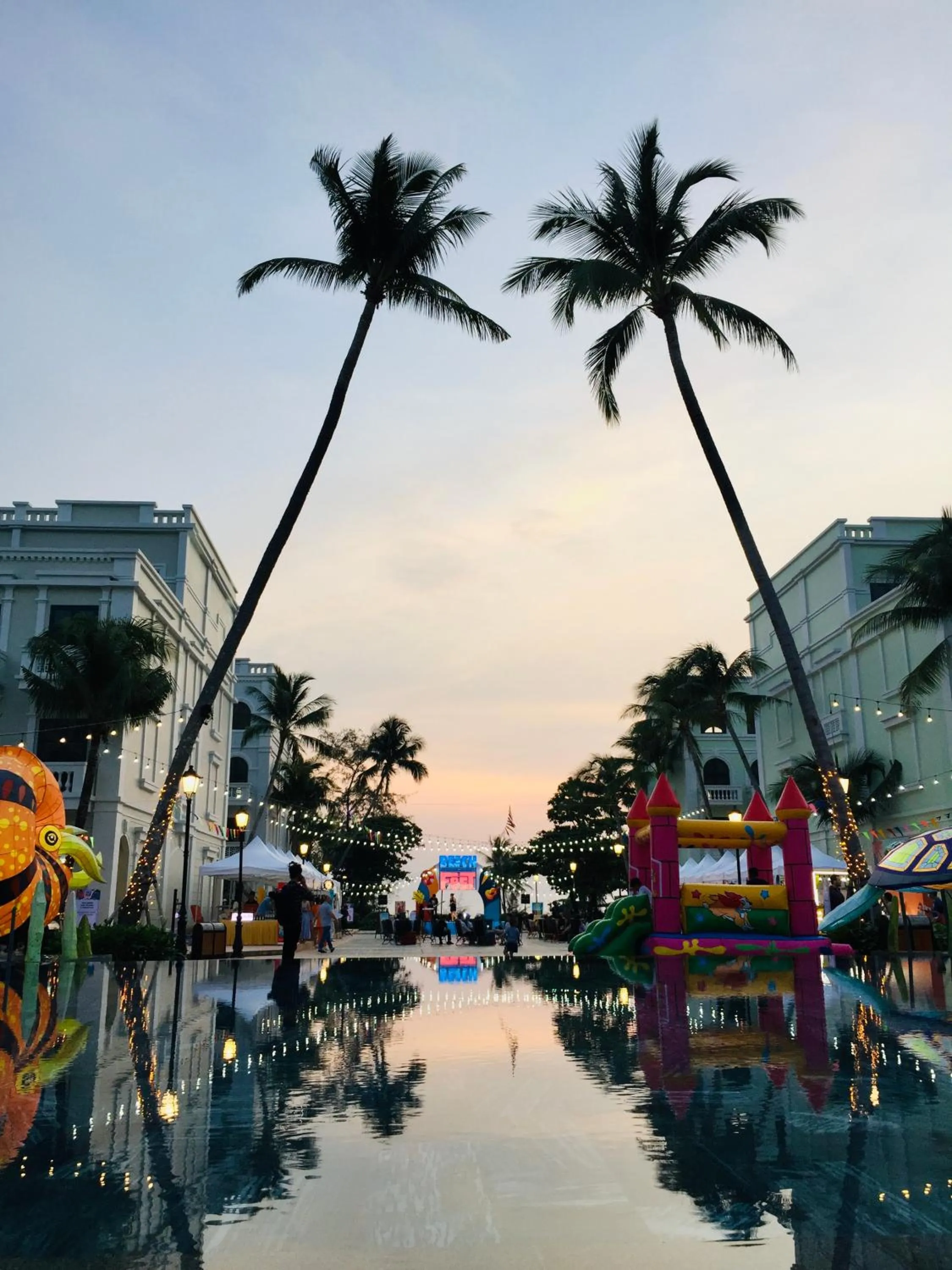 Swimming pool in Minh Anh Hotel