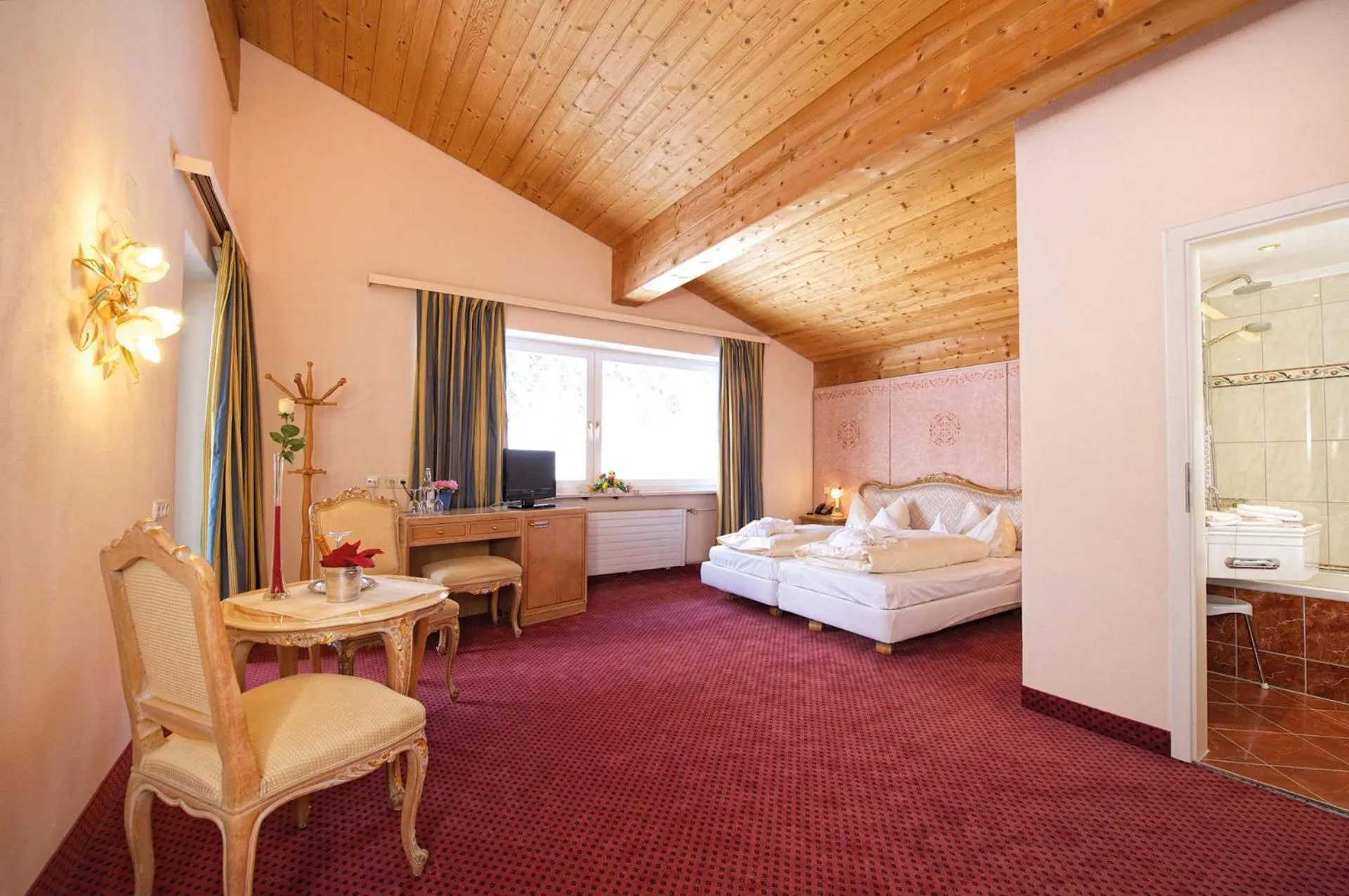 Bedroom, Bed in Familotel Bavaria Pfronten-Familien Hotel-Alles Inklusive Konzept