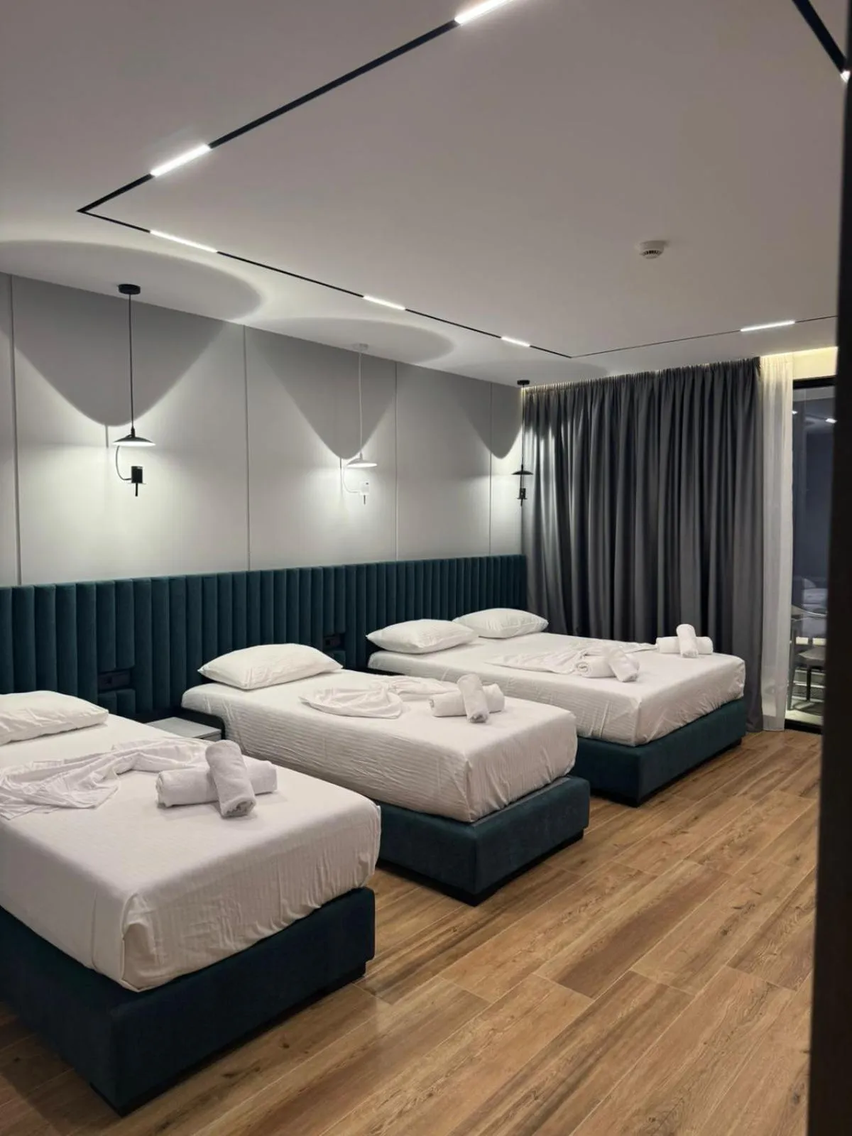 Bedroom, Bed in Hotel Lili-1