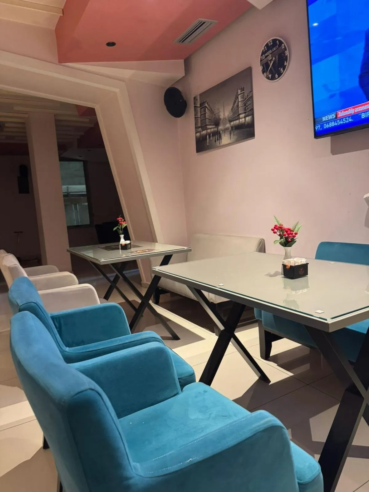 Lounge or bar in Hotel Lili-1