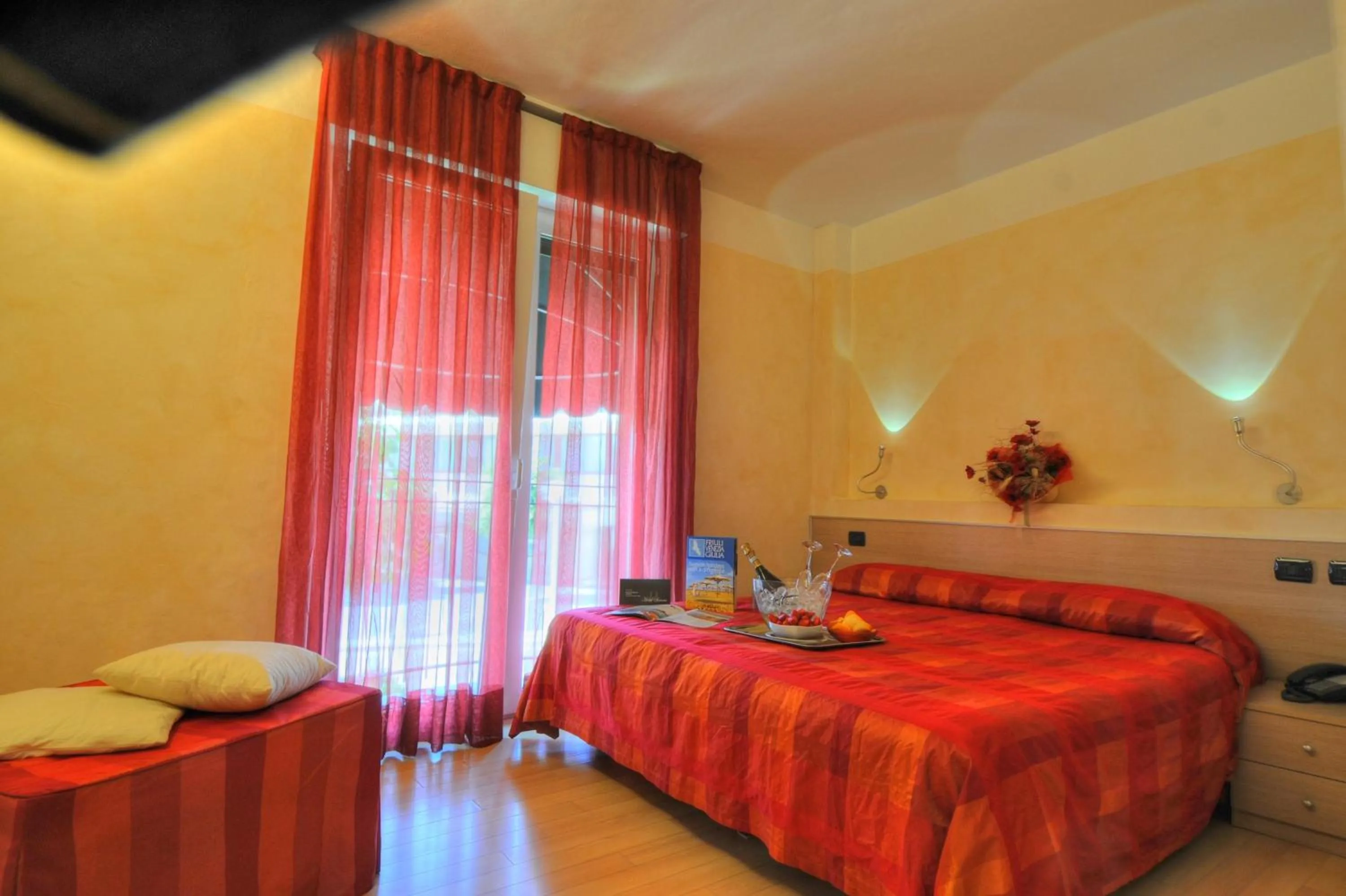Photo of the whole room, Bed in Hotel Savoia