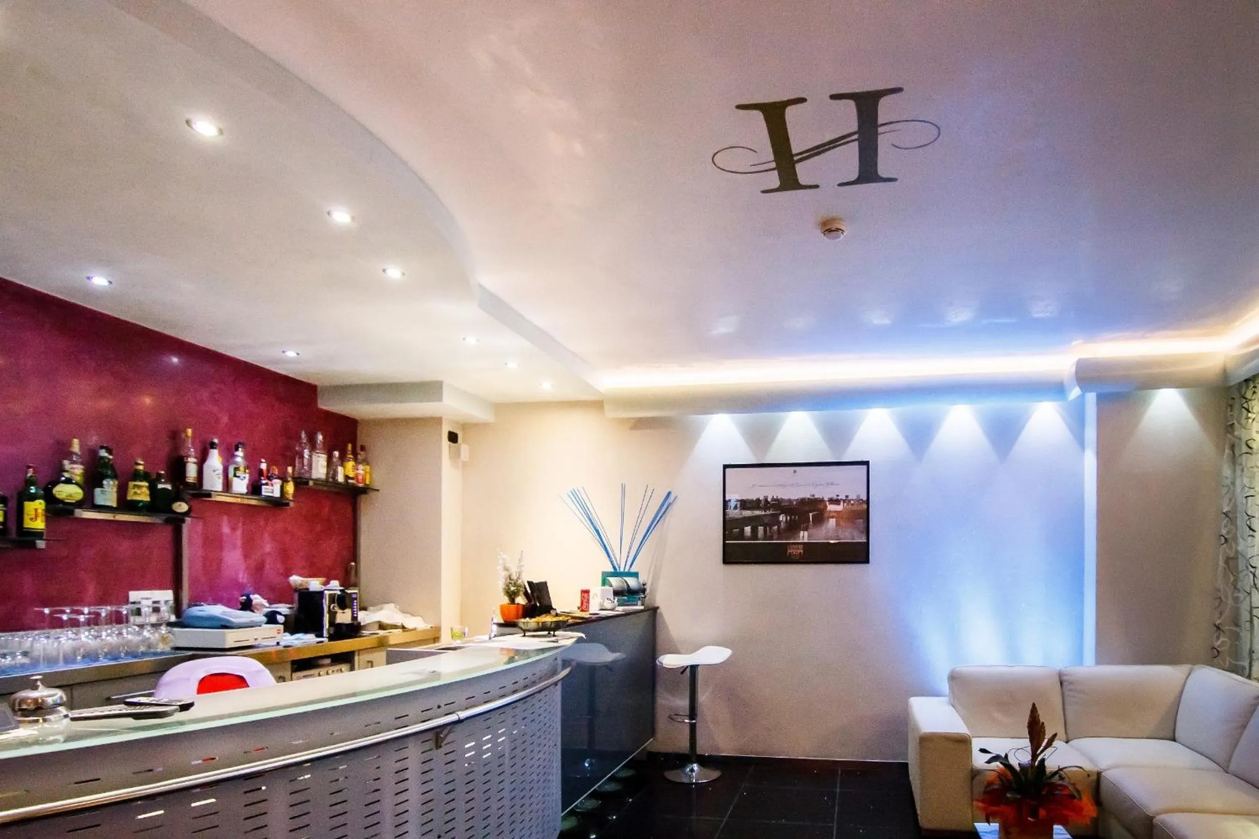 Decorative detail in Hotel Savoia