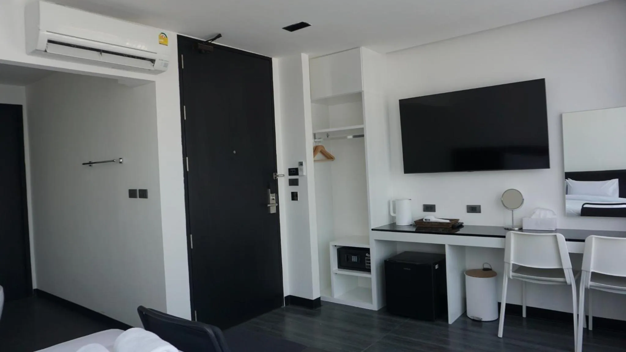 TV and multimedia in NANEE Phra Singh