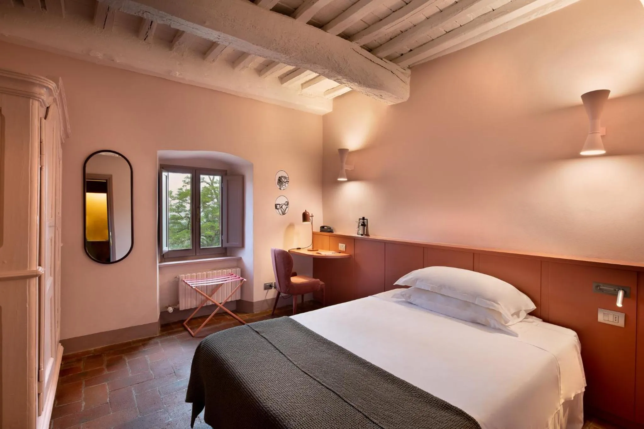 Bed in La Pensione di Vignamaggio