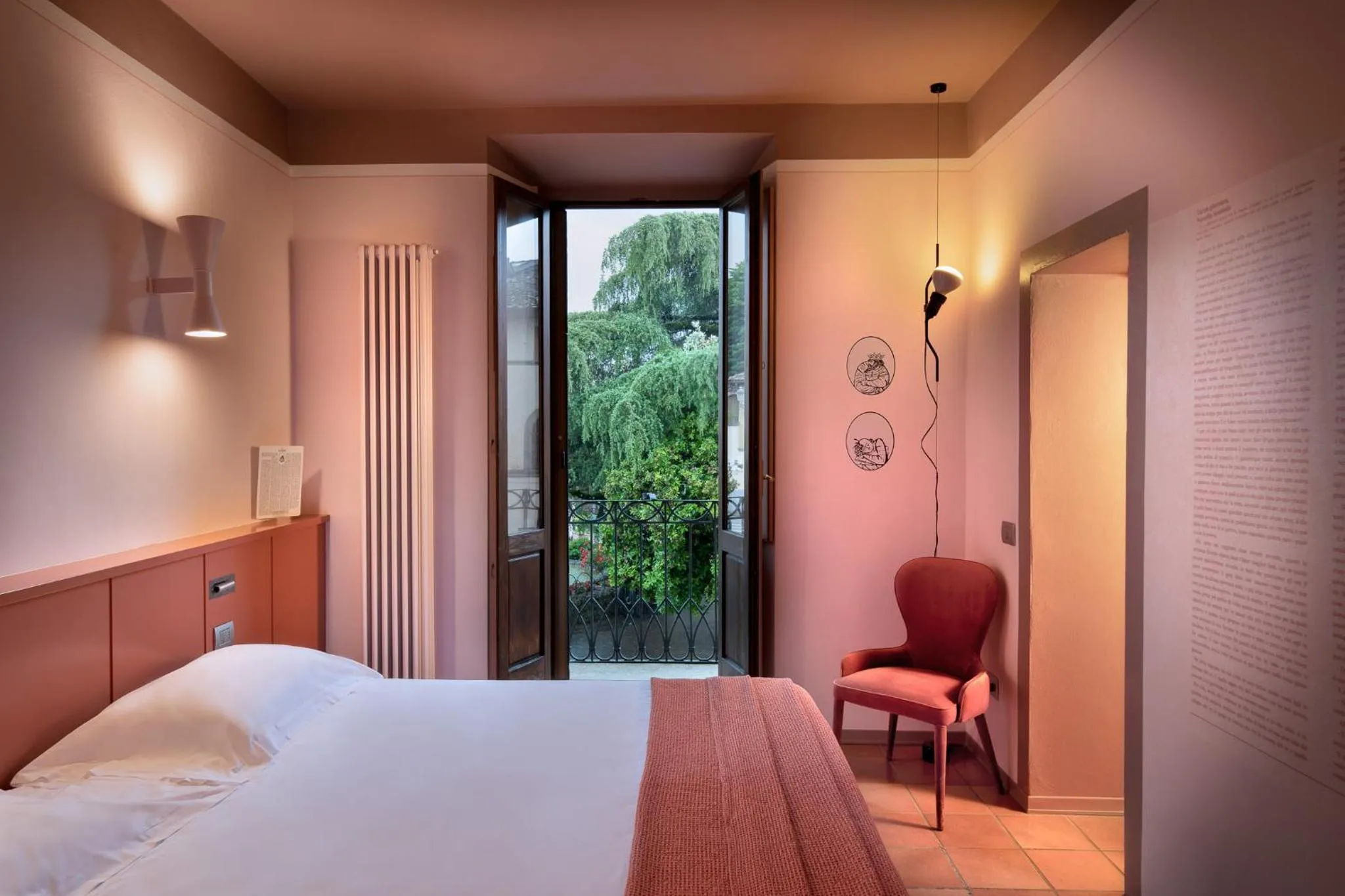 Bed in La Pensione di Vignamaggio