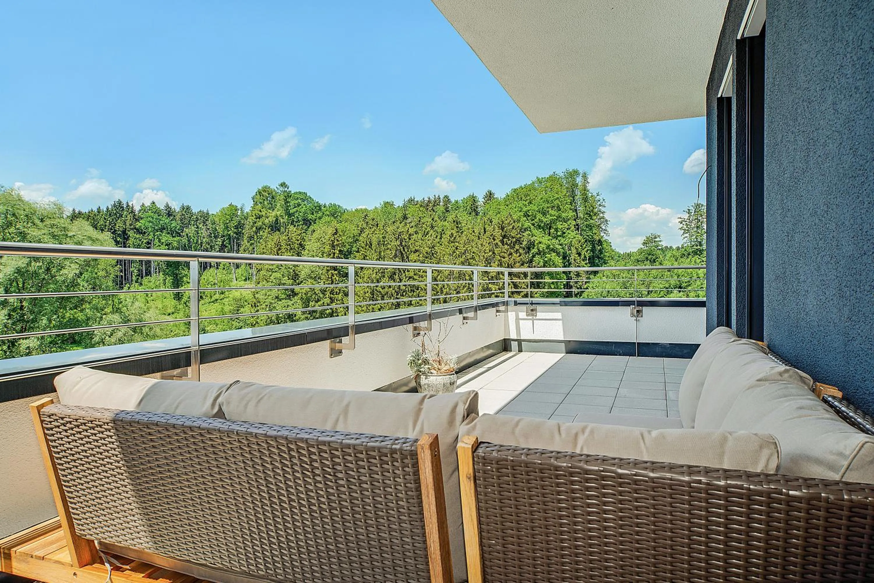 Balcony/Terrace in BRIGHT: Rosenheim Aicherpark