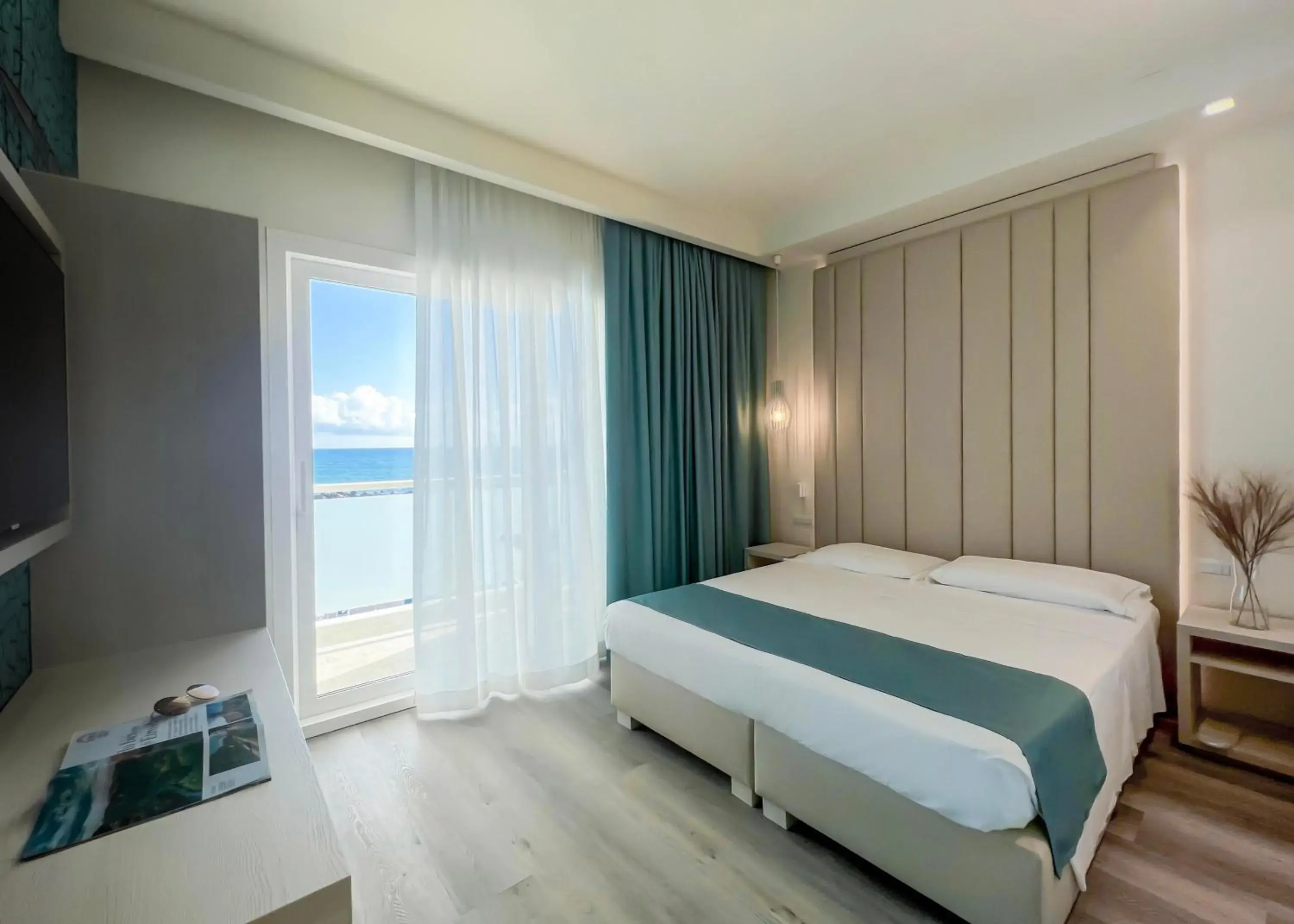 Classic Family Room with Beach Package in Hotel Rex Classic Family Room with Beach Package in Hotel Rex