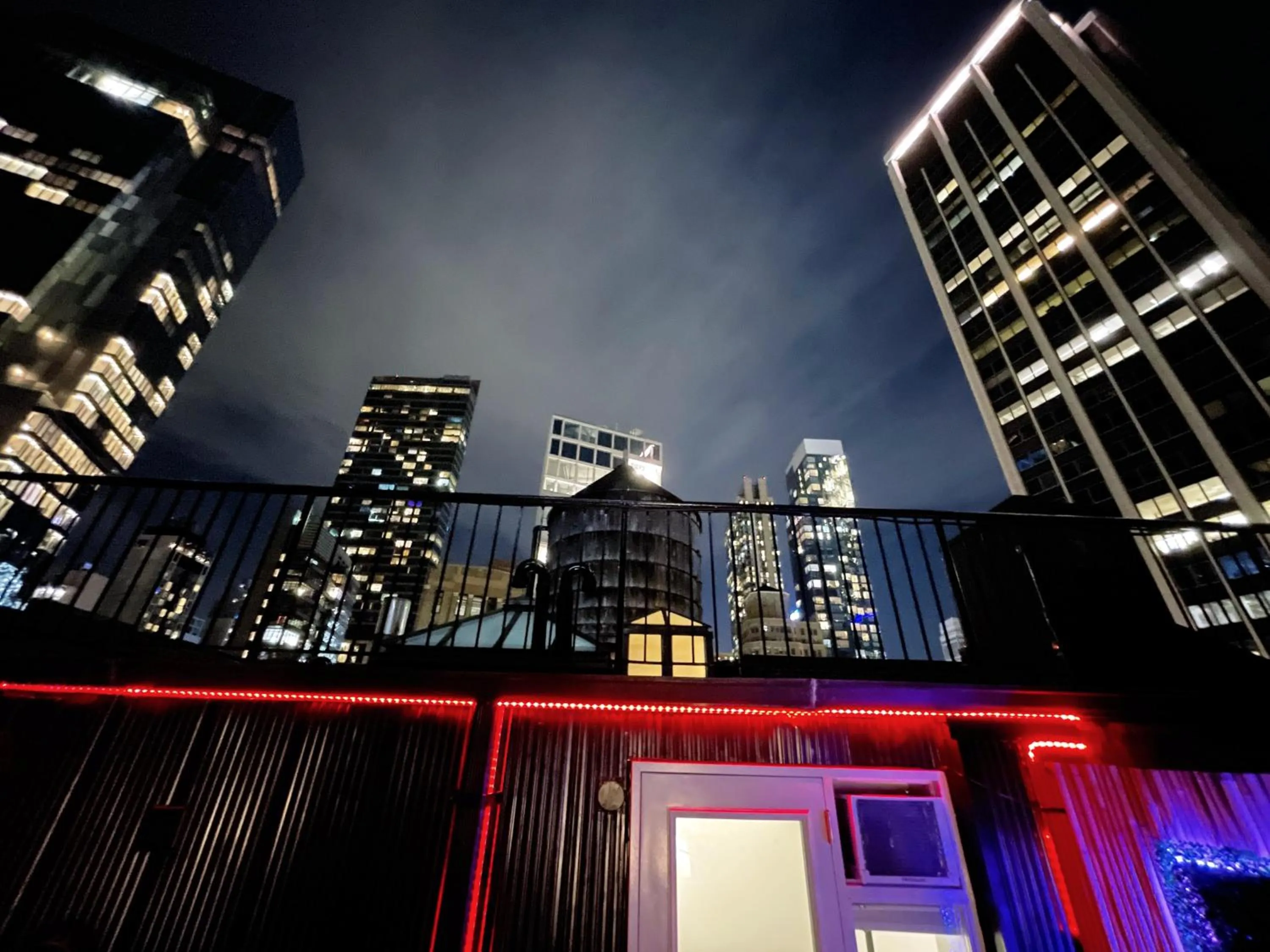 Hotel and the City, Rooftop City View