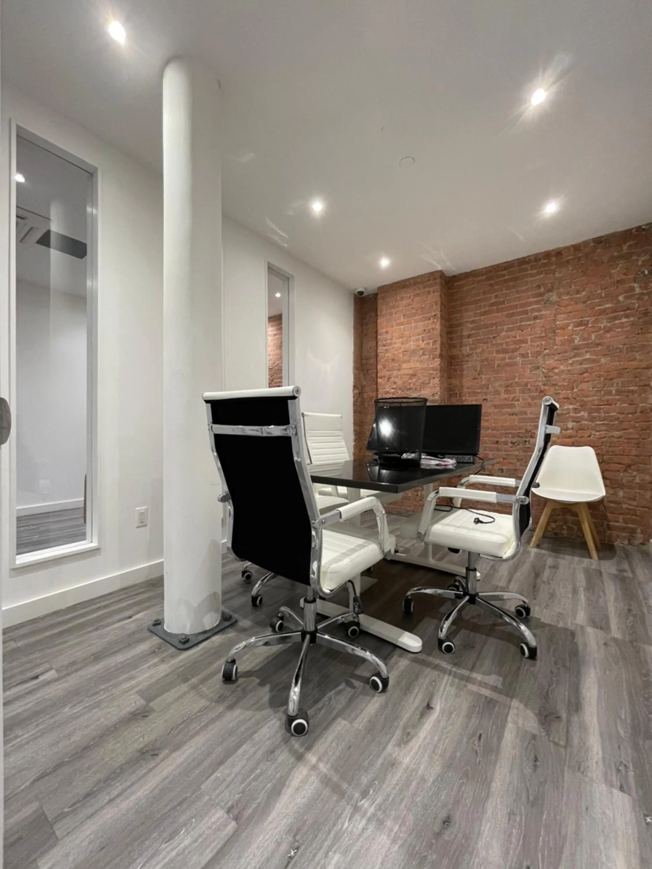 Hotel and the City, Rooftop City View