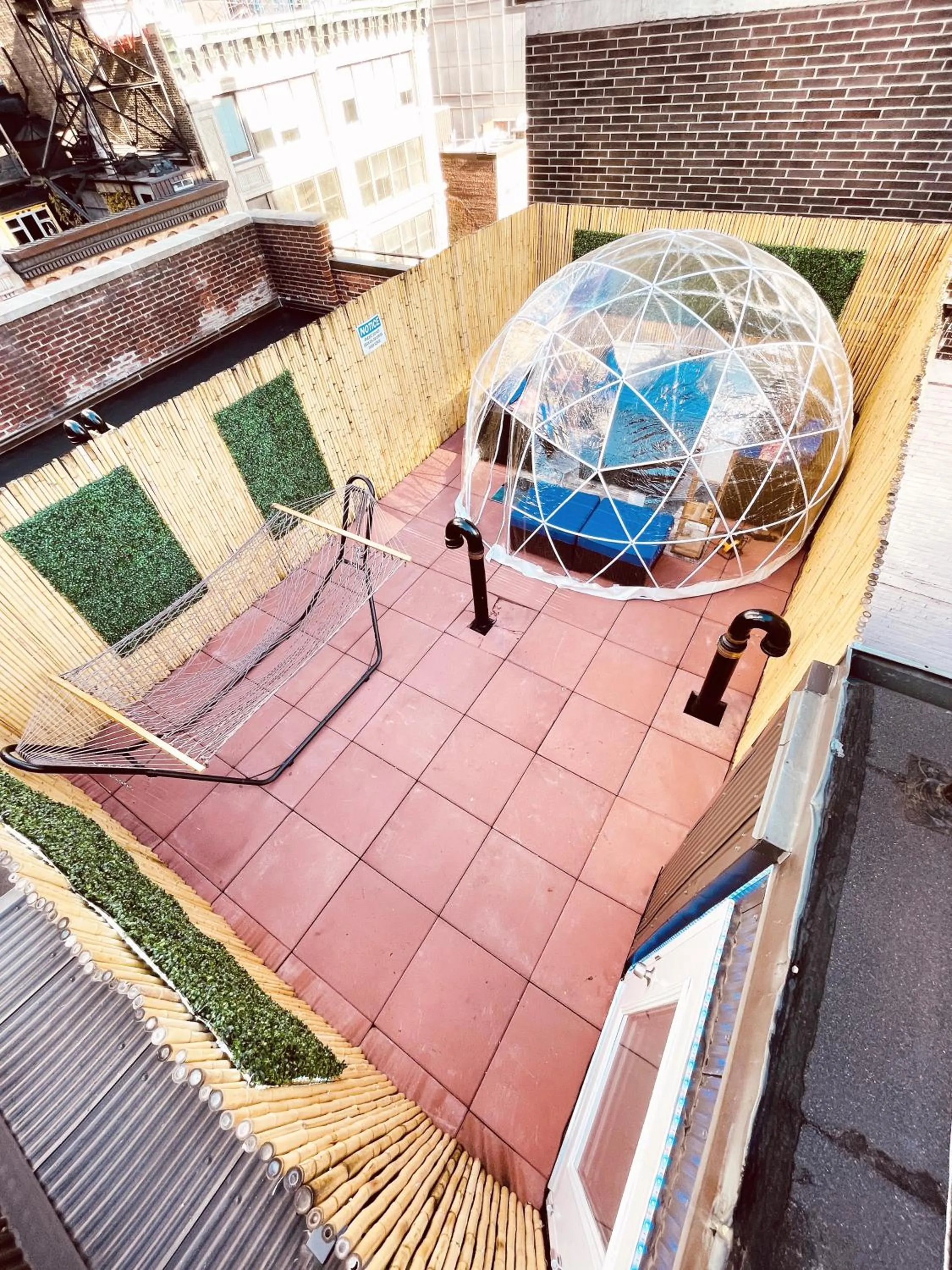 Hotel and the City, Rooftop City View