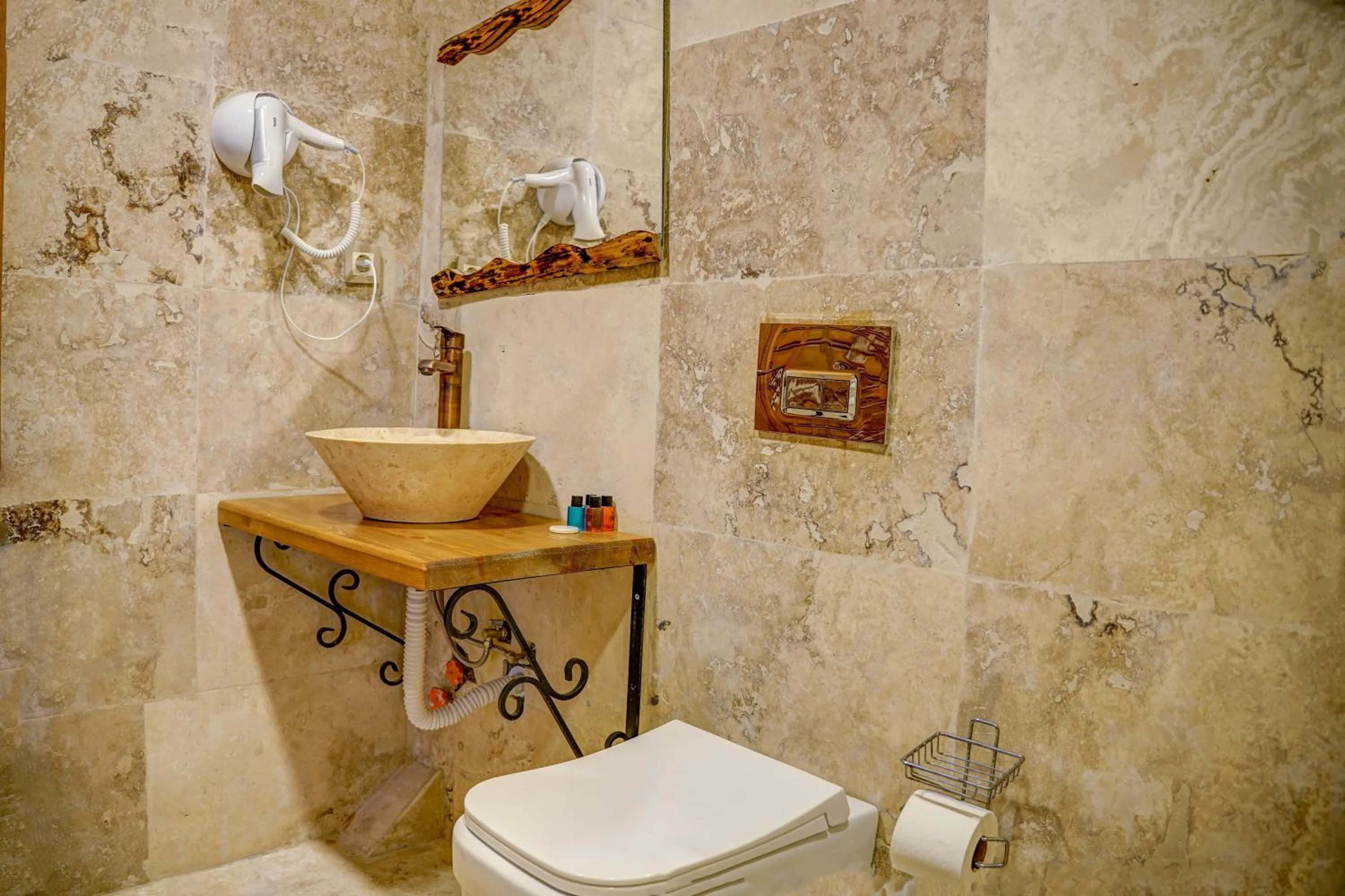 Toilet in Ala Stone House