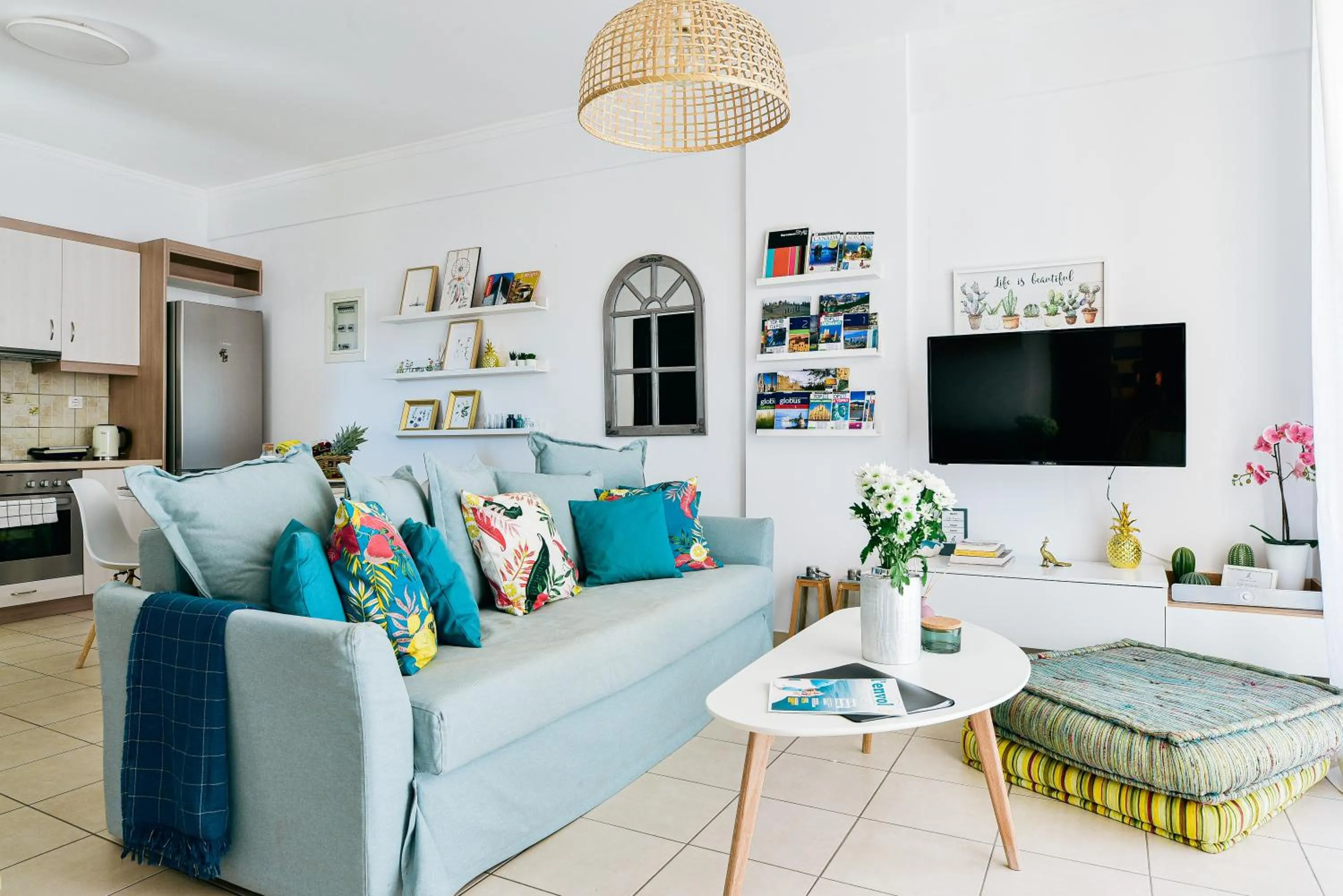 TV and multimedia in Oliva Holiday Homes