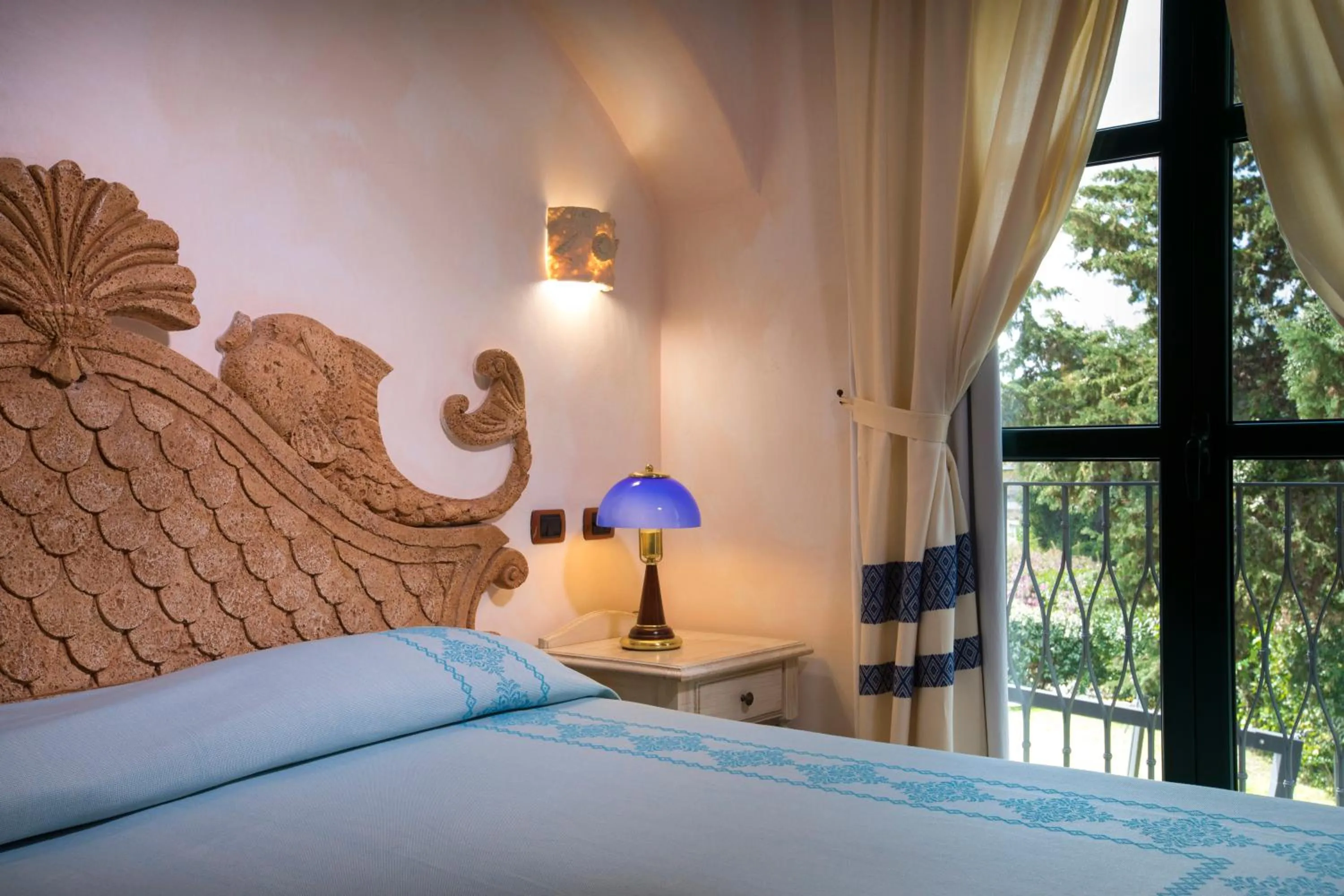 Bed in Hotel Poseidonia