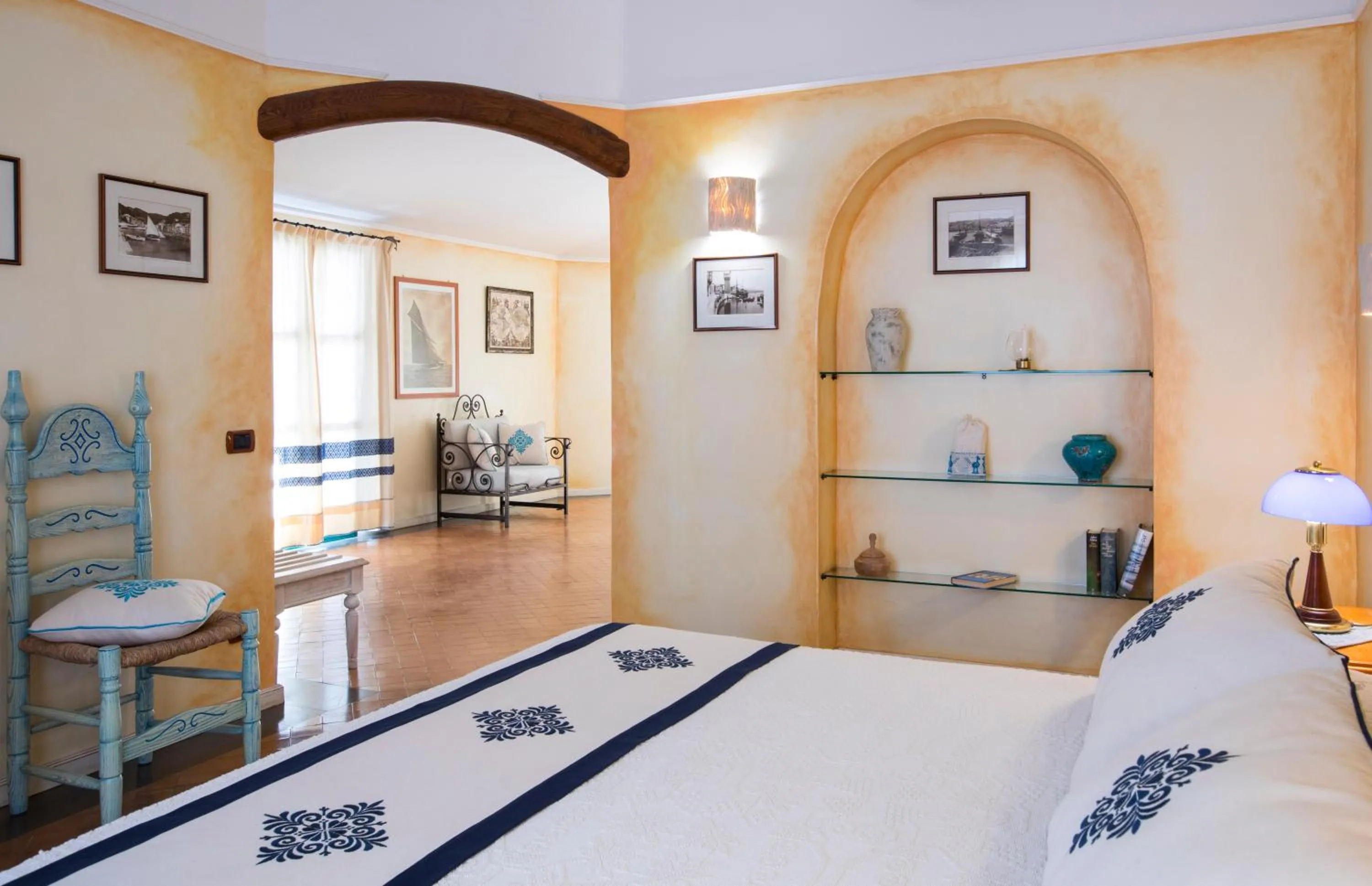 Bed in Hotel Poseidonia