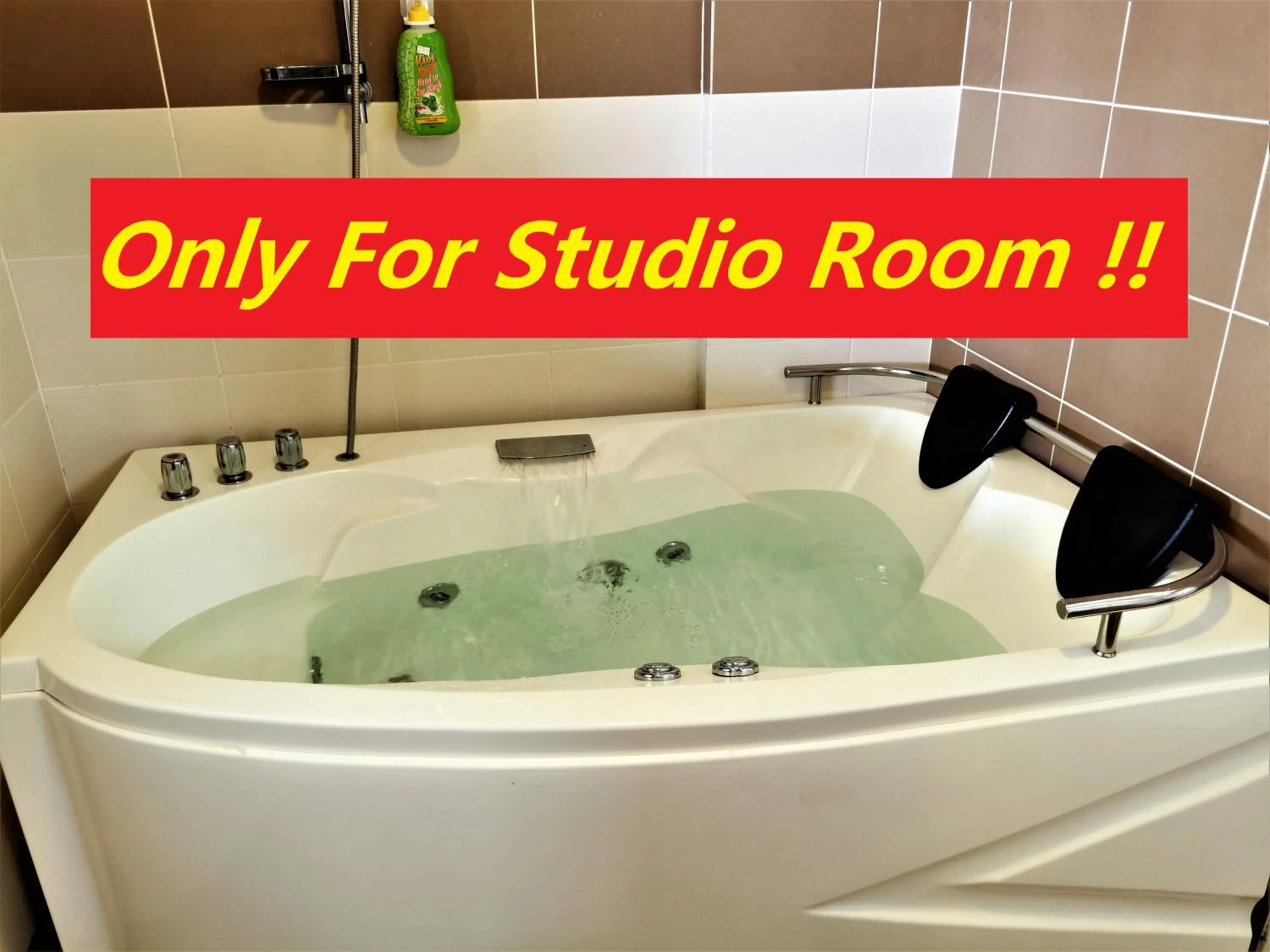 Hot Tub in FHS Water Themepark Resort Melaka Town City Tengah