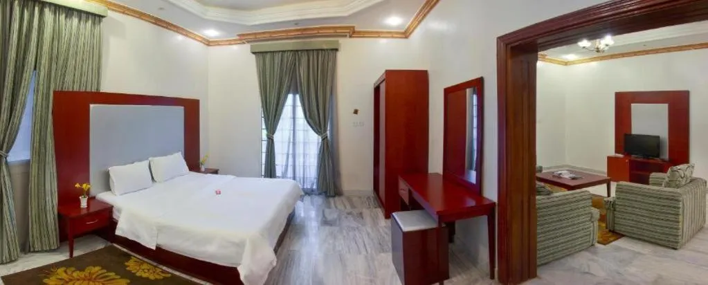 Bed in Al Farhan Apartment Al Hamra-Jeddah