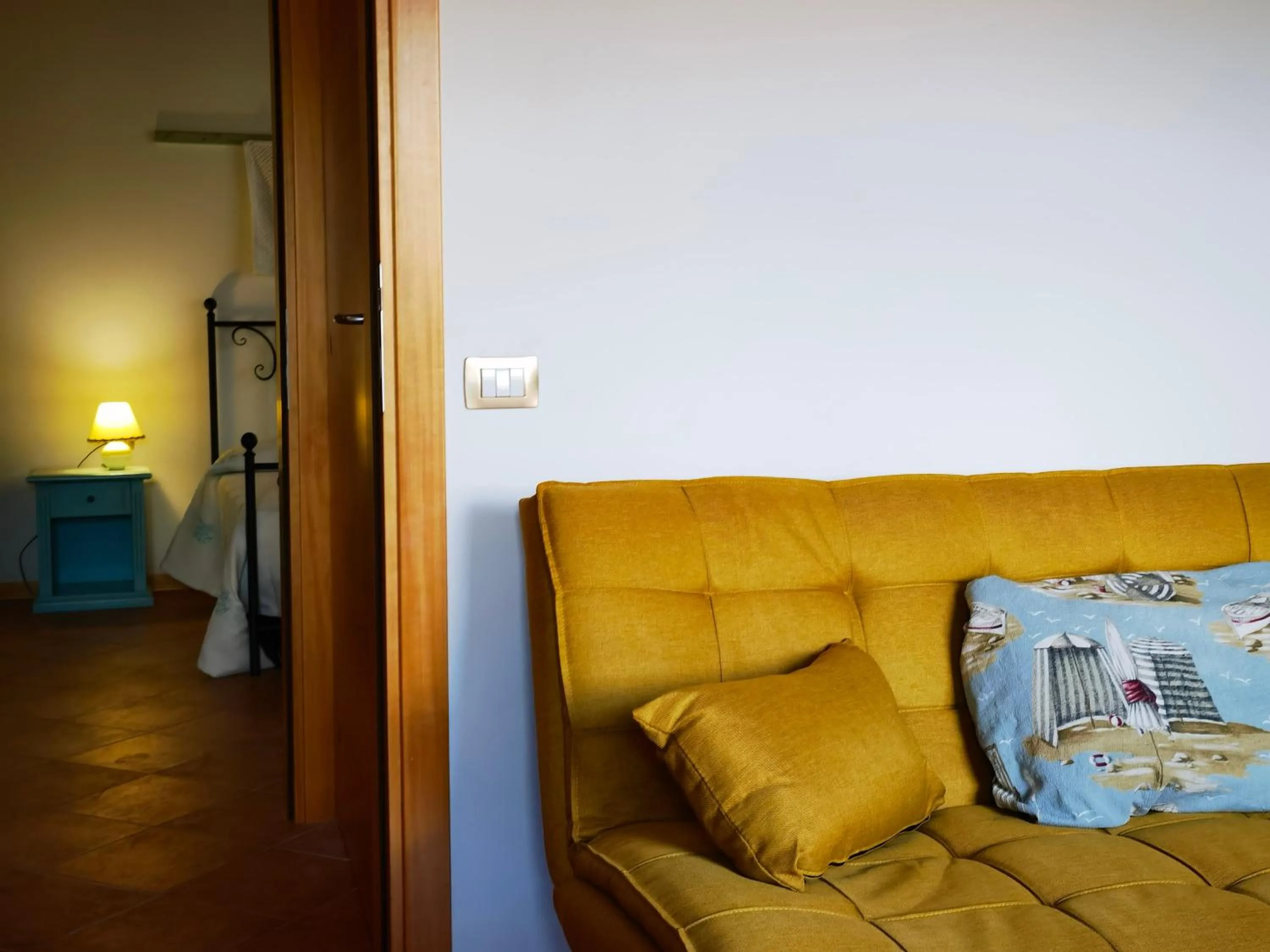 Living room, Bed in La Corte degli Ulivi - Albergo Rurale