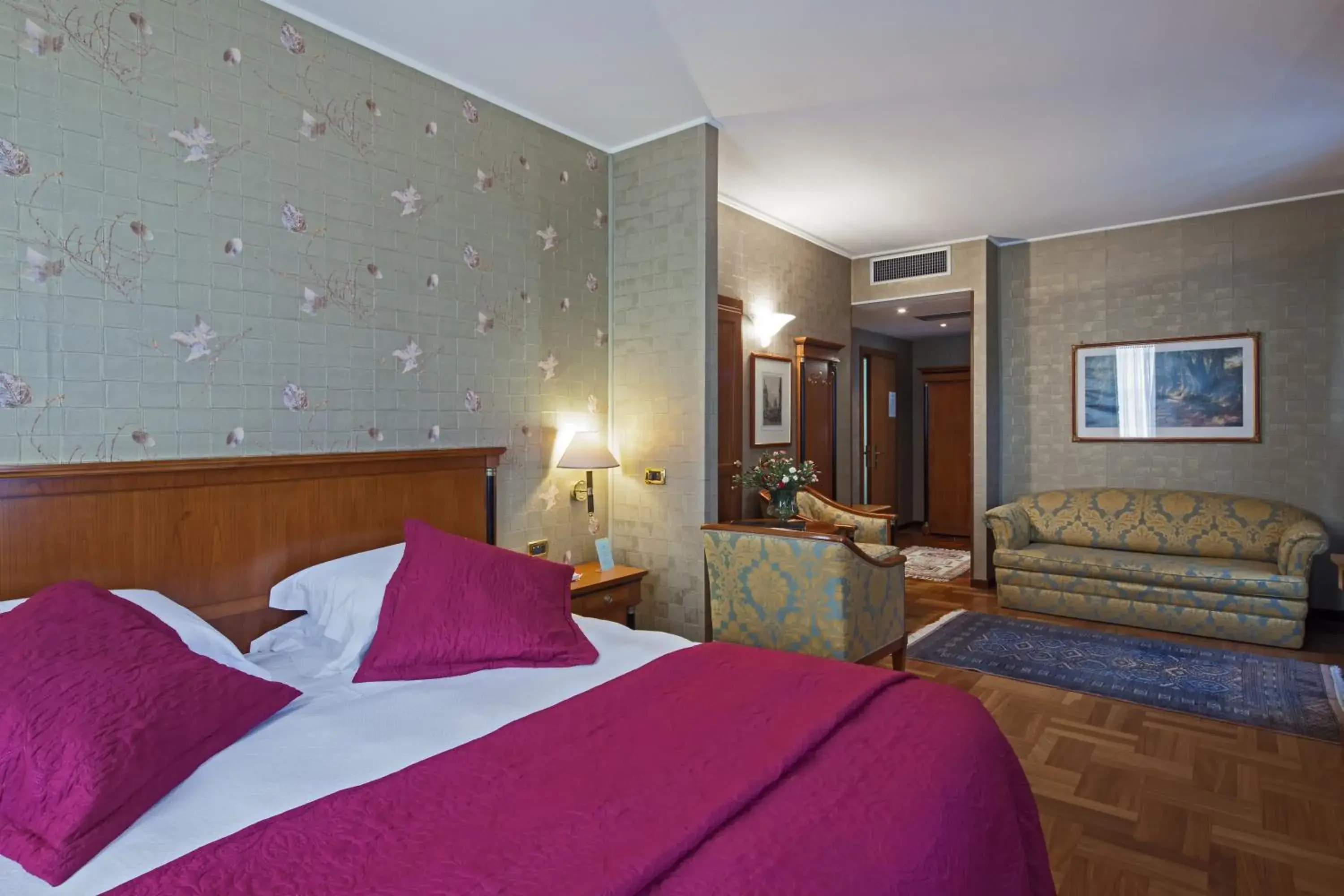 Family Two-Bedroom Suite in Hotel Palazzo Lovera Family Two-Bedroom Suite in Hotel Palazzo Lovera