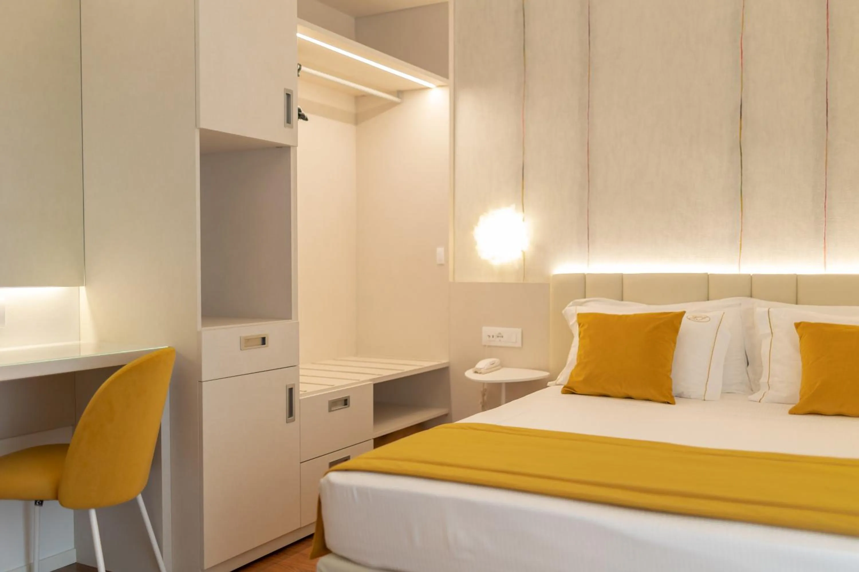 Bed in Hotel Imperia