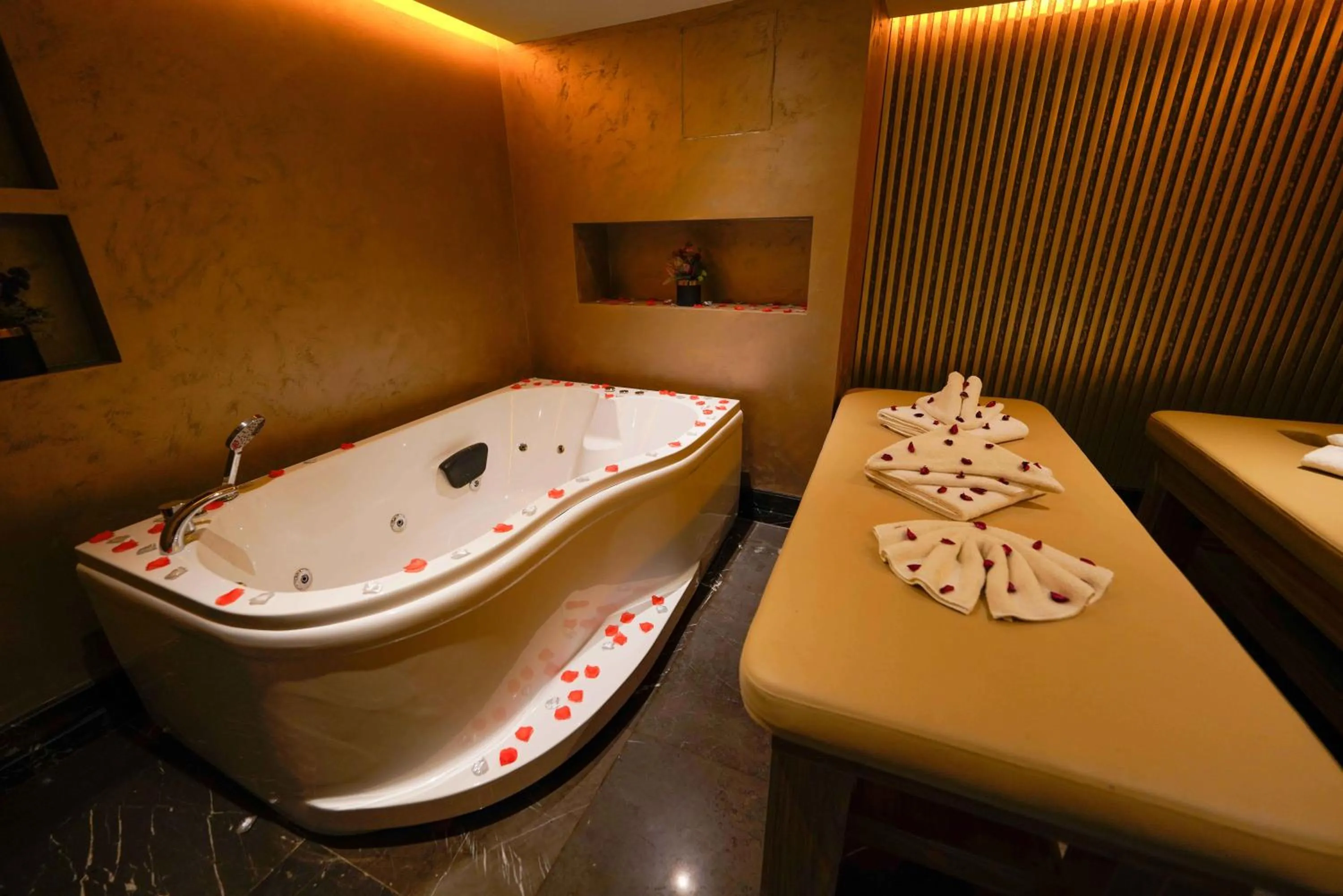 Hot Tub in Costera Hotel