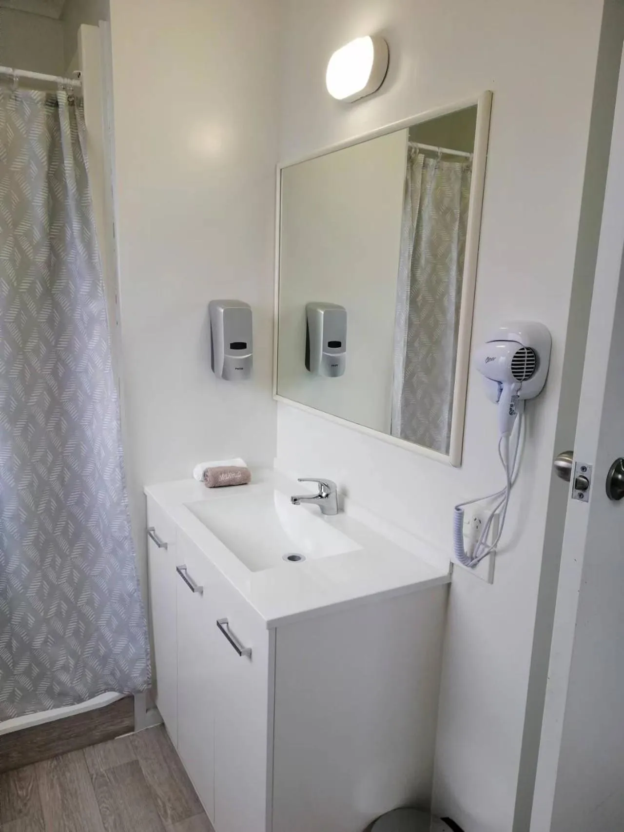 Bathroom in Stanley Apartments