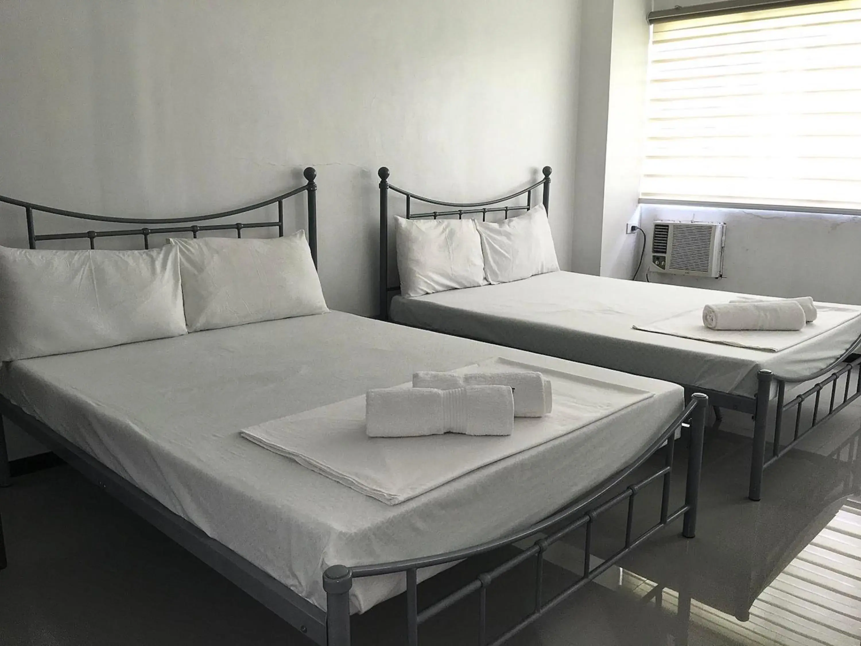 Standard Double Room in OYO 921 Sorrento Hotel And Resort Standard Double Room in OYO 921 Sorrento Hotel And Resort