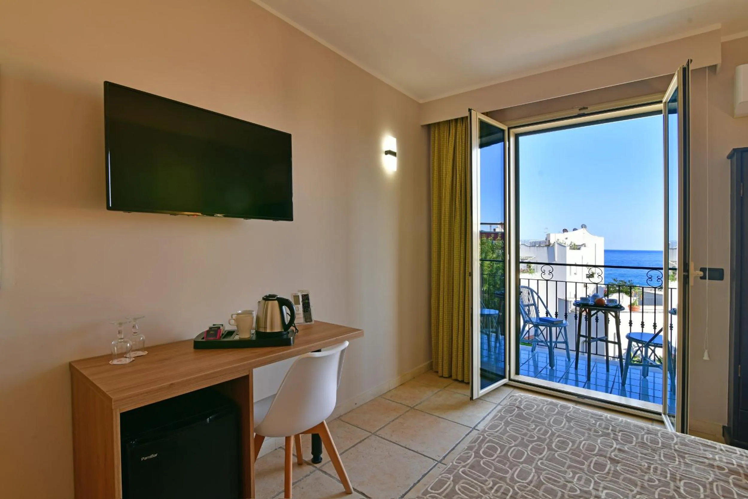 Photo of the whole room, Bed in Hotel & Apartments Villa Linda