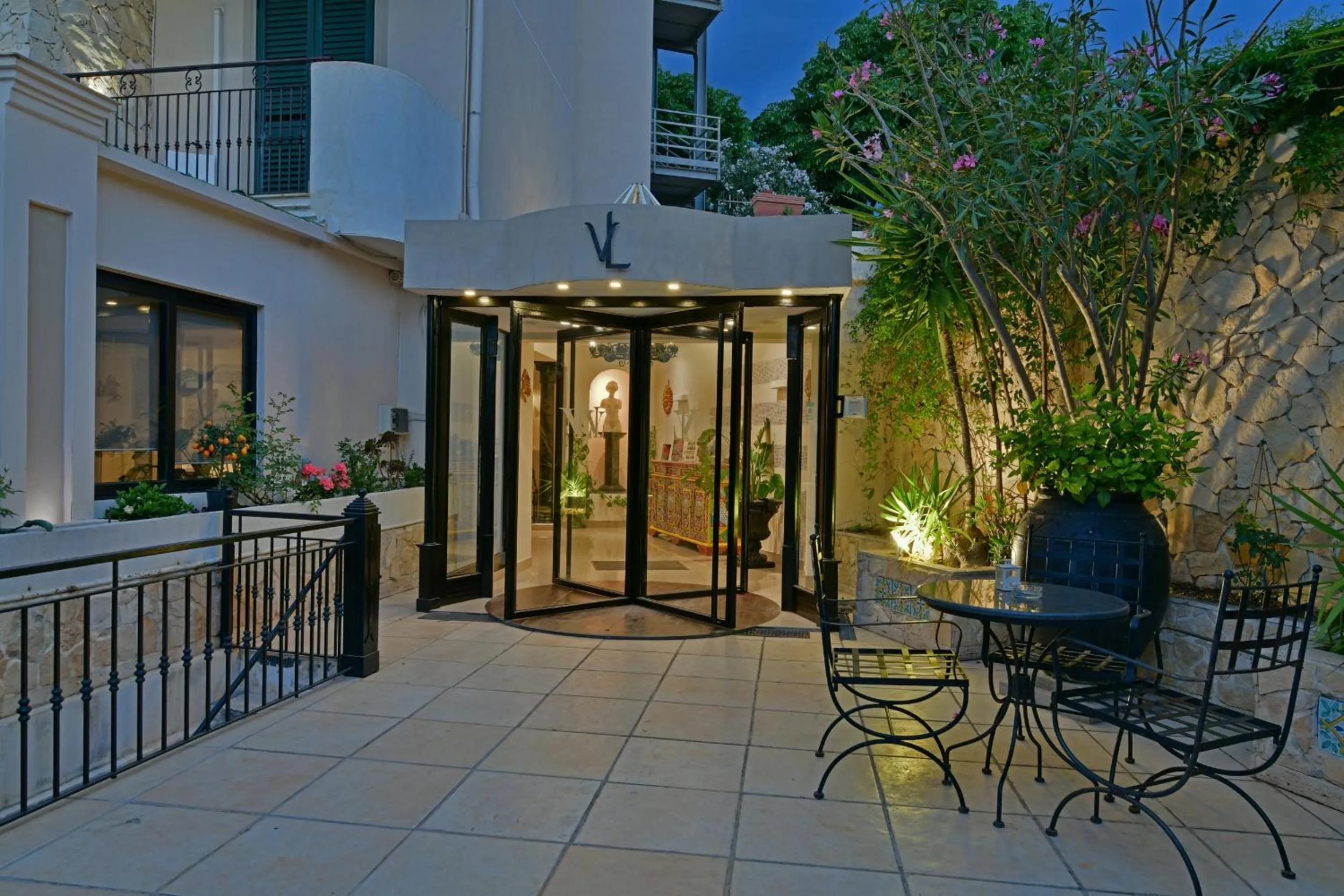Facade/entrance in Hotel & Apartments Villa Linda
