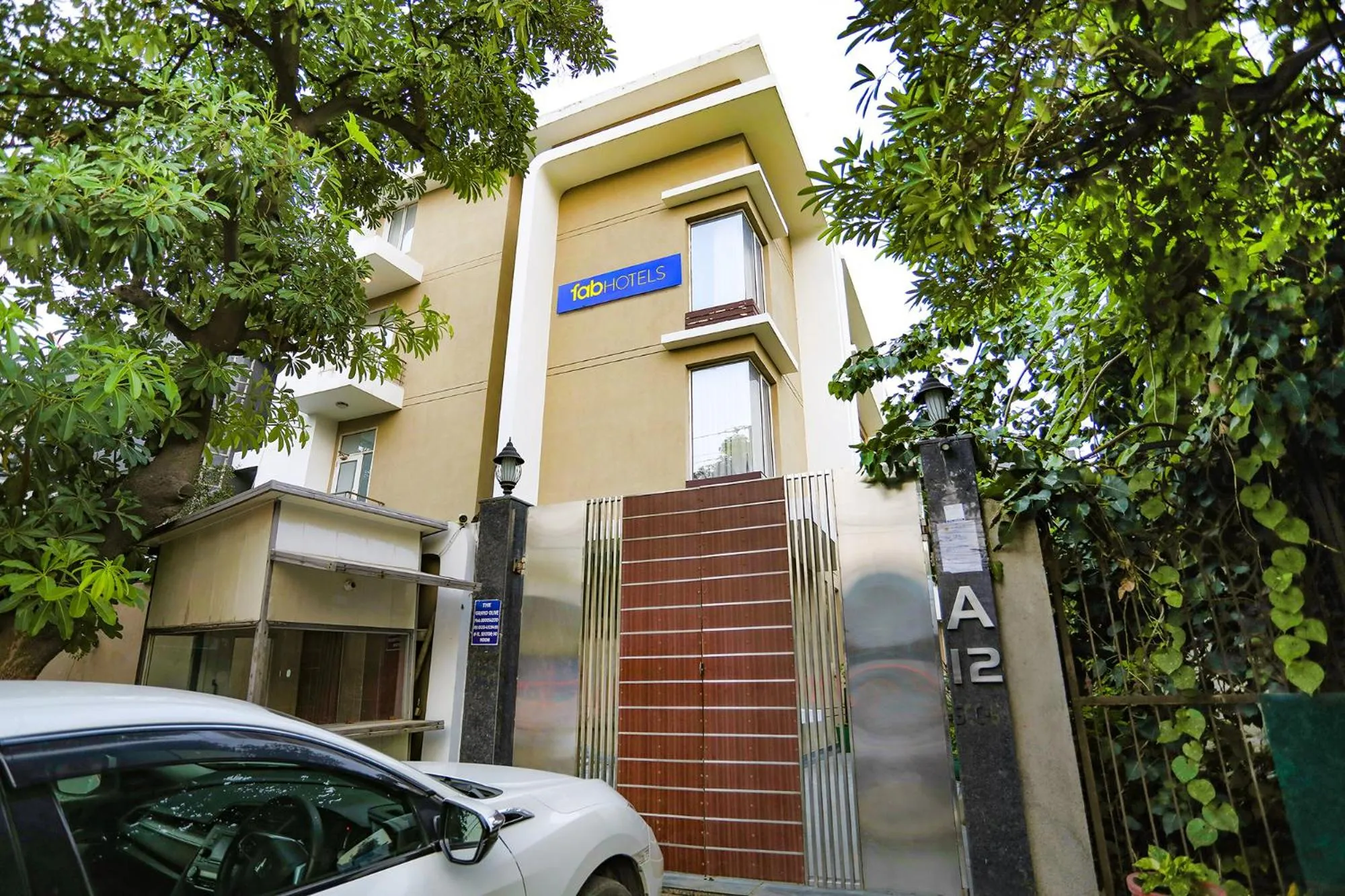 FabHotel Grand Olive