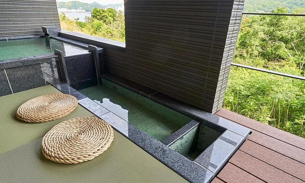 Hot Tub in Kisara Bettei TOKI