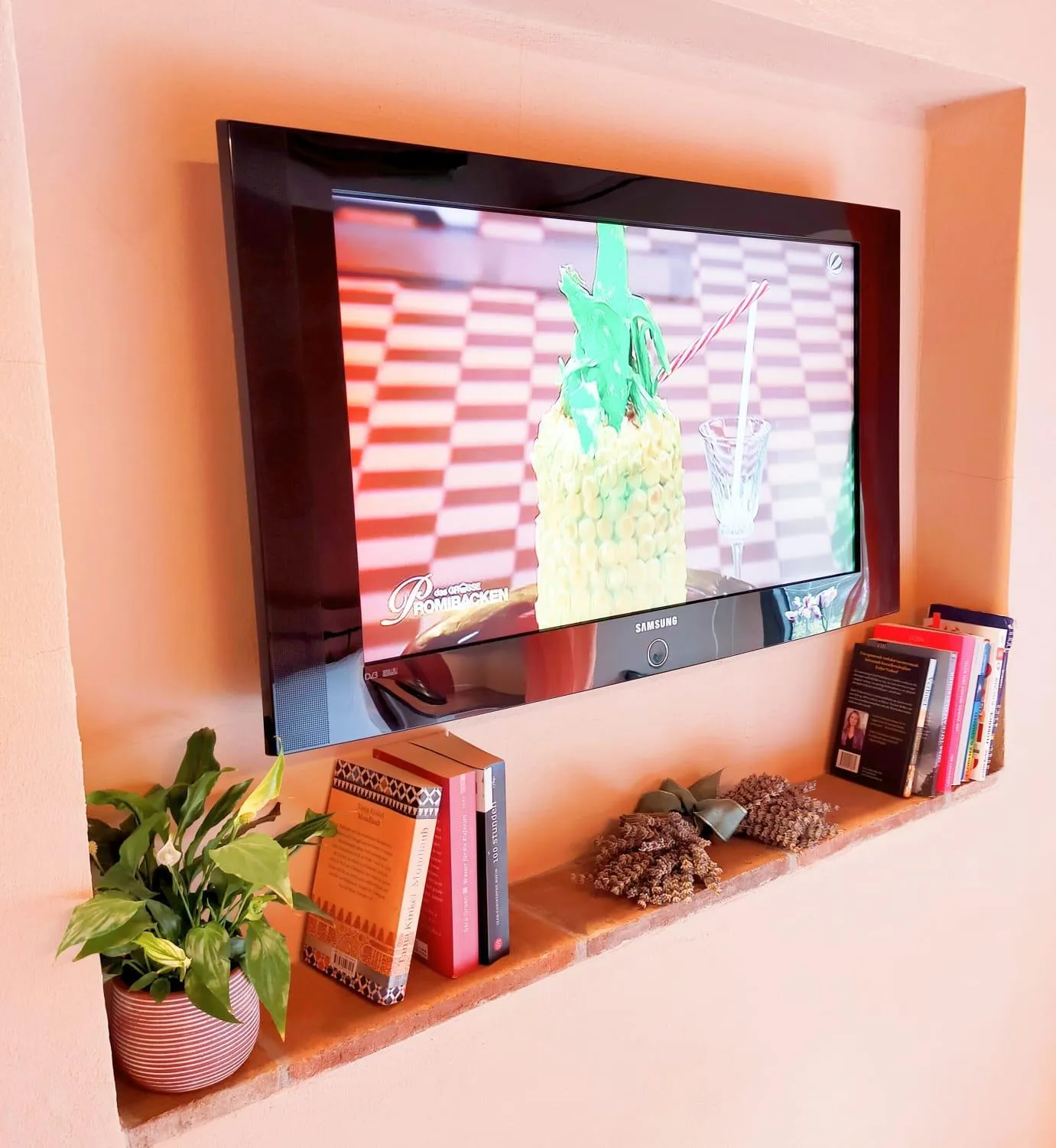 TV and multimedia in Molino Di Foci