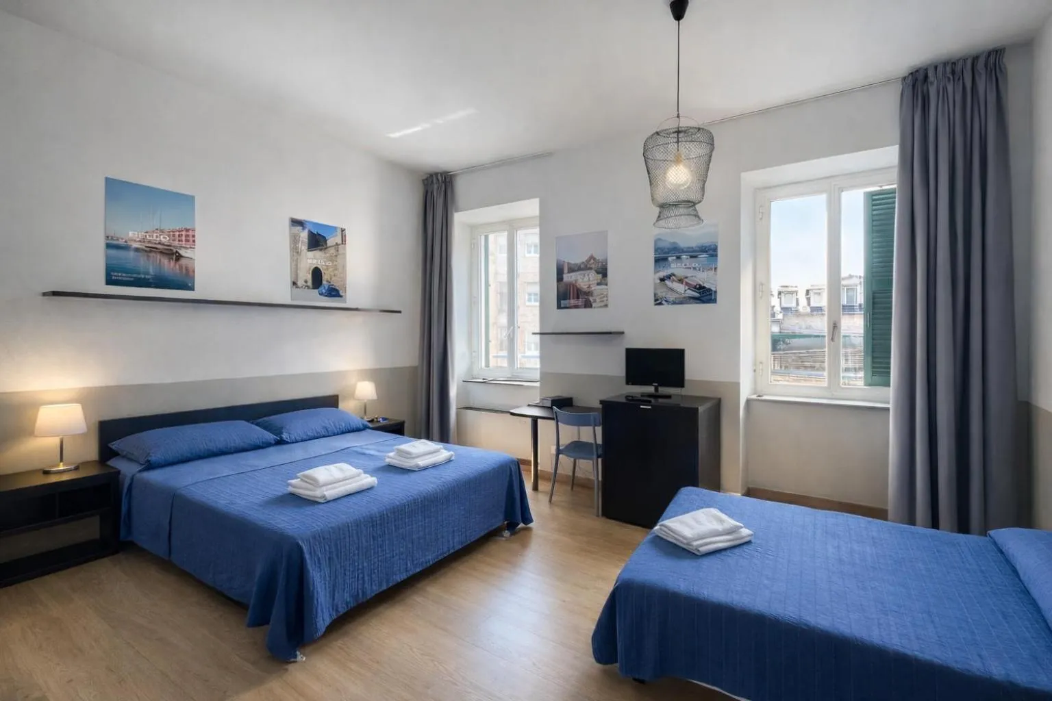 Bed in Hotel Britannia