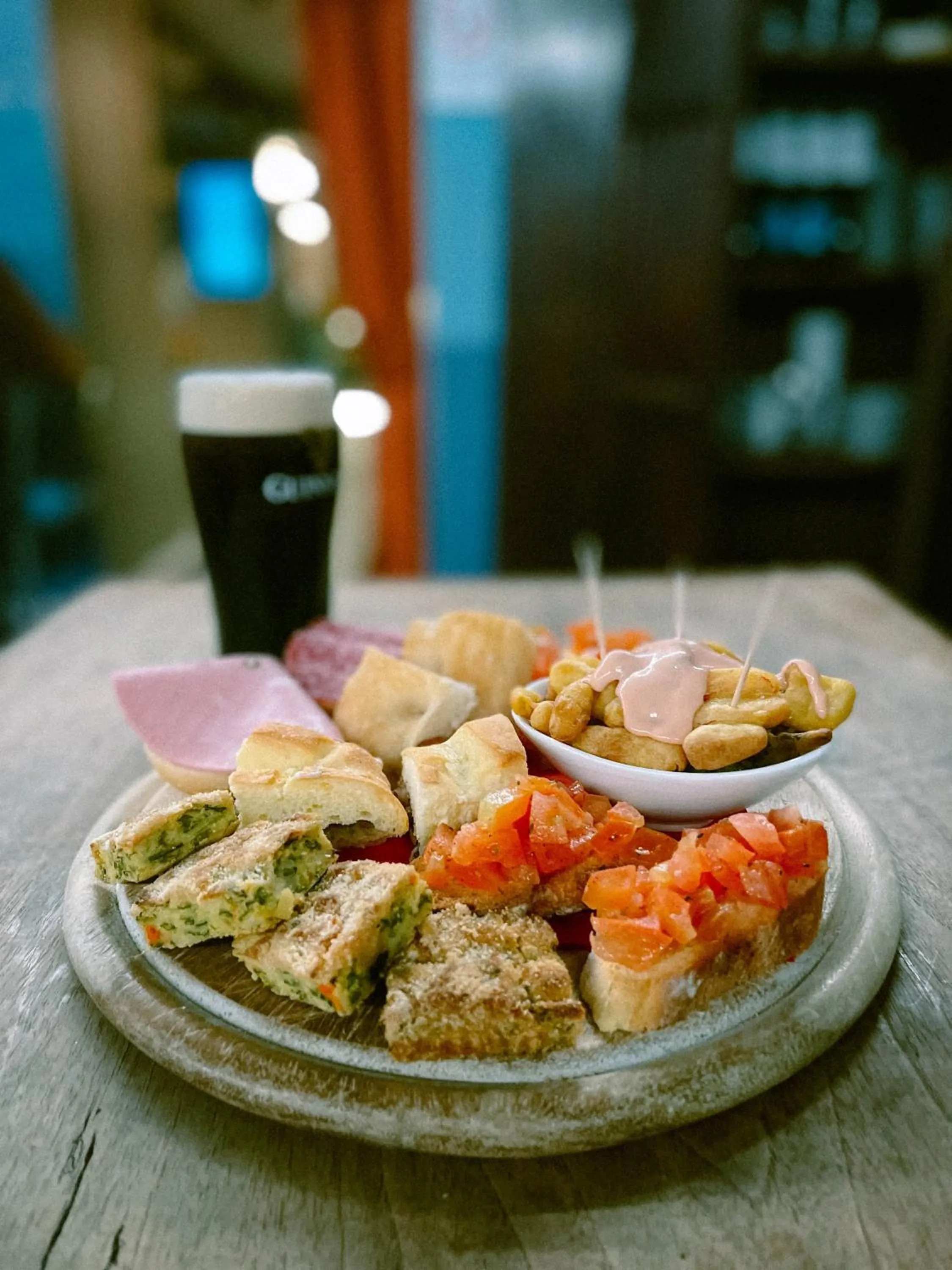 Restaurant/places to eat in Hotel Britannia