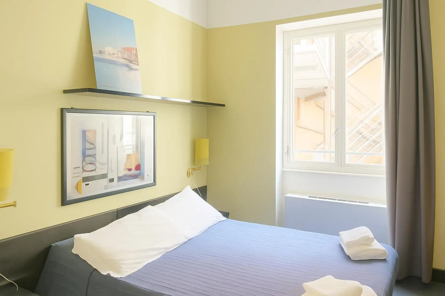 Bed in Hotel Britannia