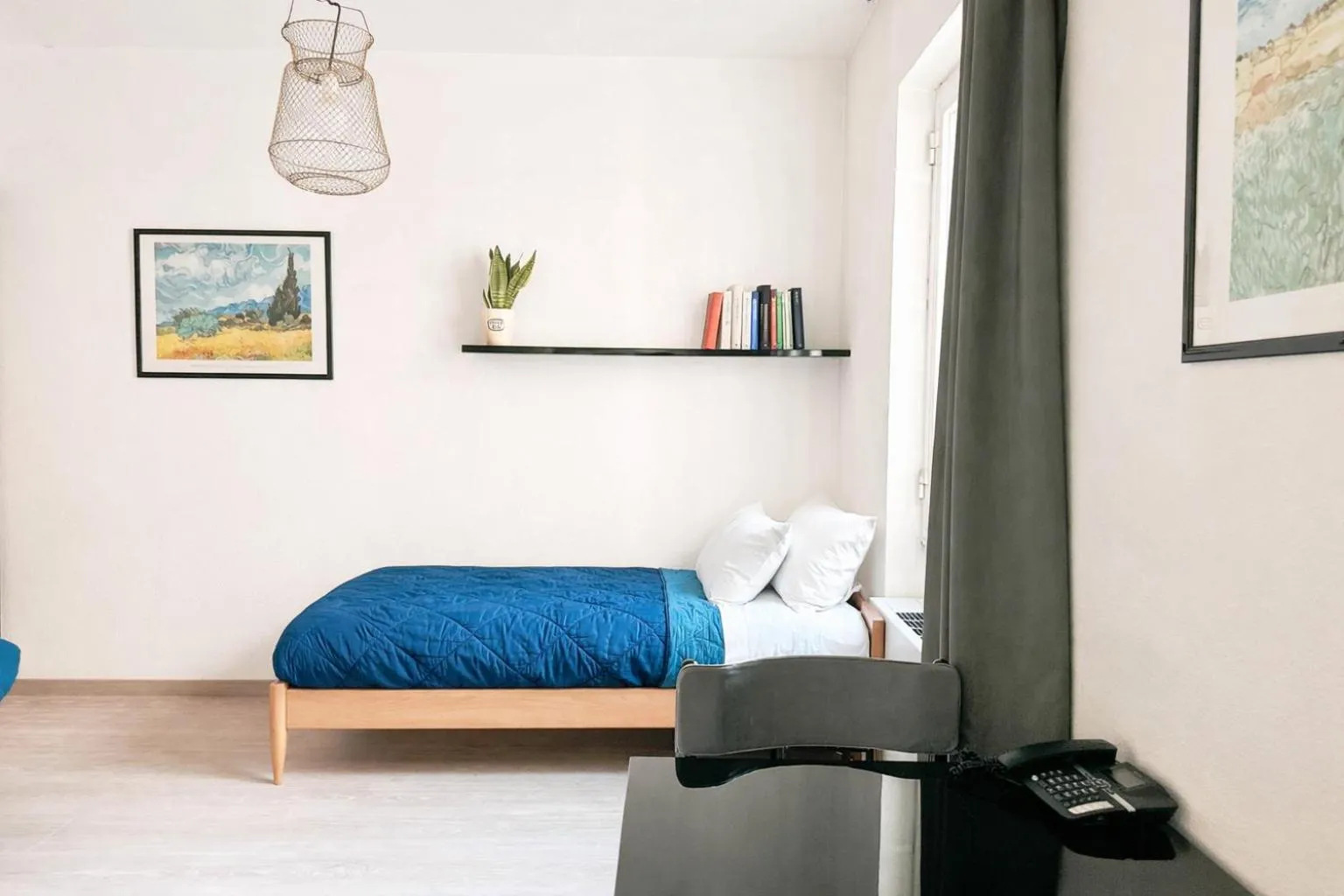 Bed in Hotel Britannia