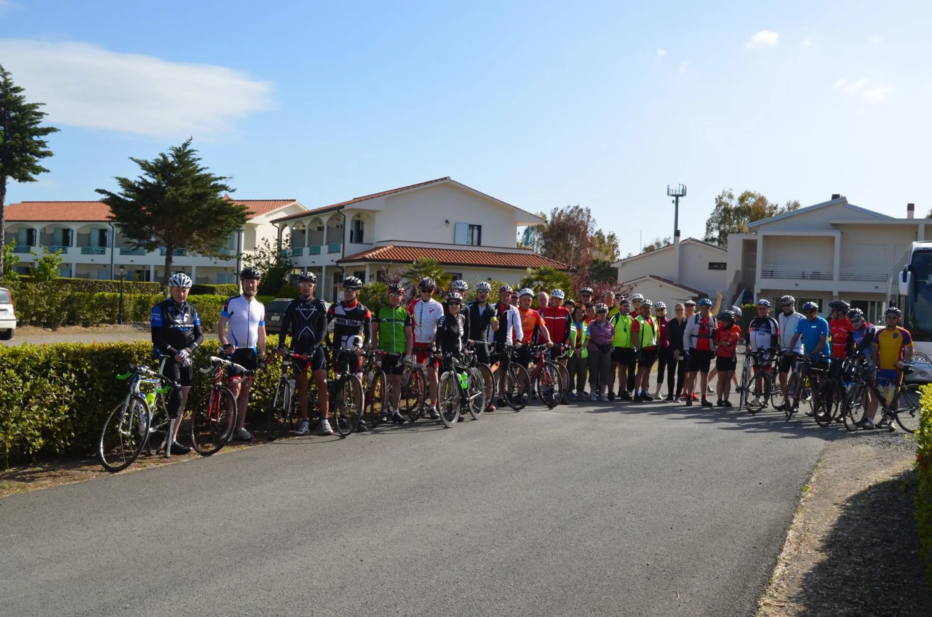 Cycling in Hotel Residence La Ventola
