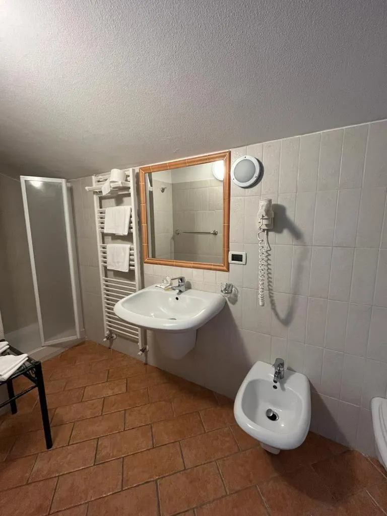 Bathroom in Hotel Residence La Ventola