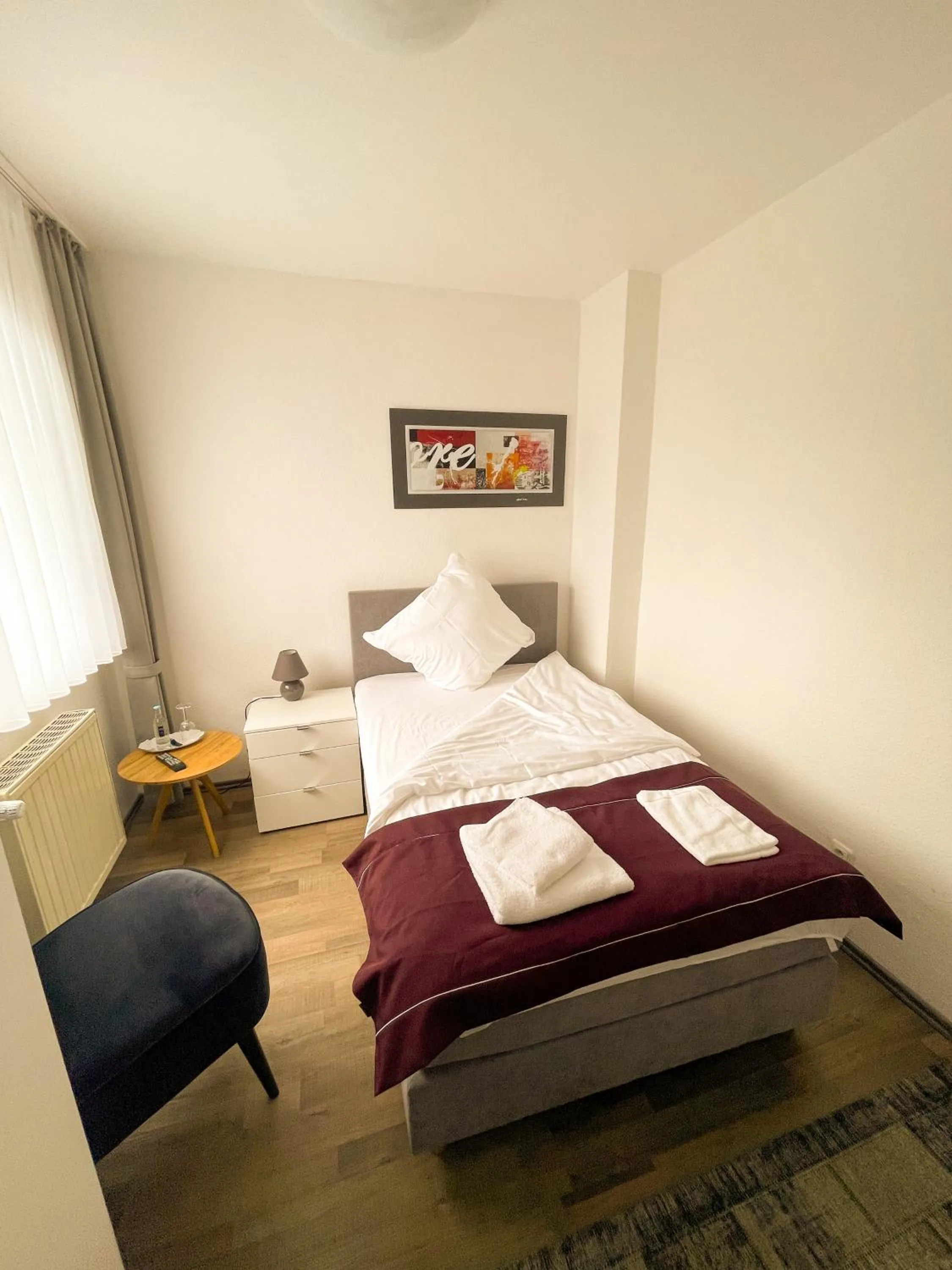 Photo of the whole room in Hotel Kronenkurve