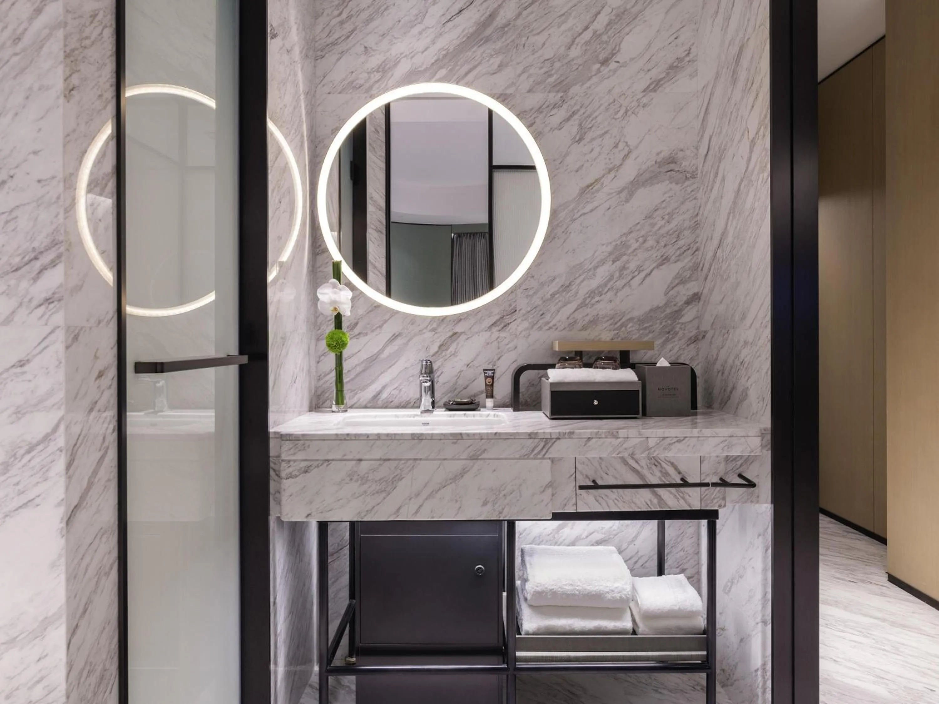 Bedroom in Novotel Shanghai Caohejing