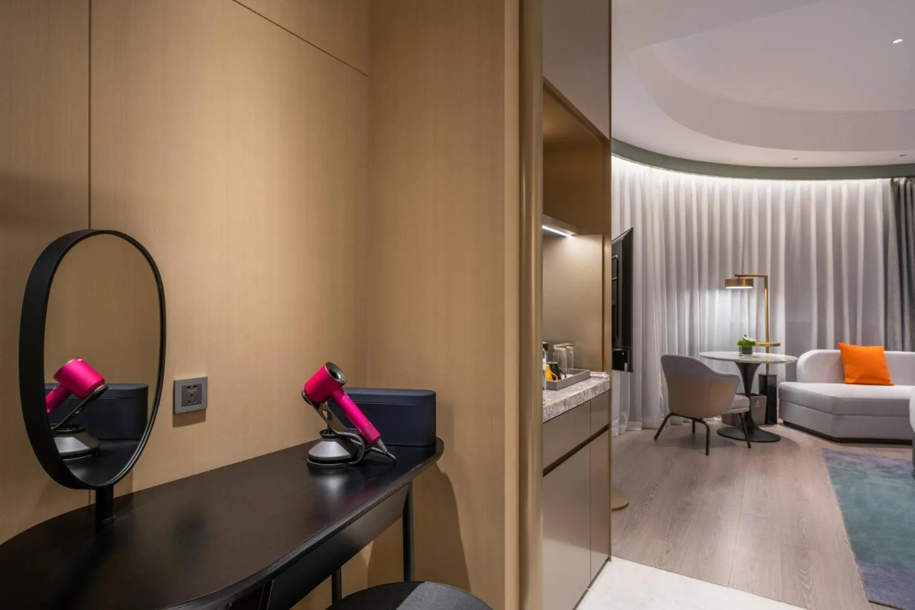 Photo of the whole room in Novotel Shanghai Caohejing