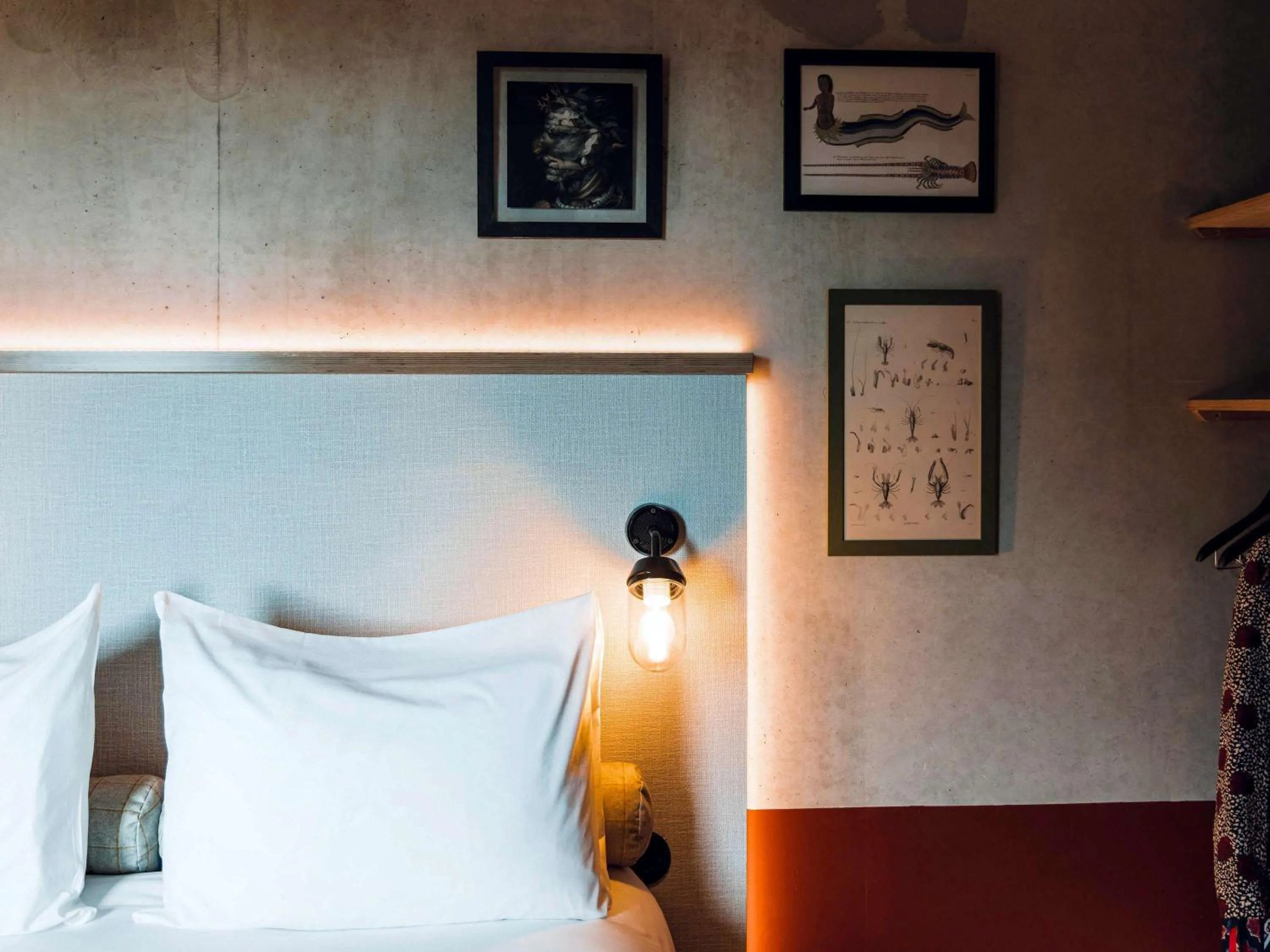 Bedroom, Bed in greet Hotel La Rochelle Centre