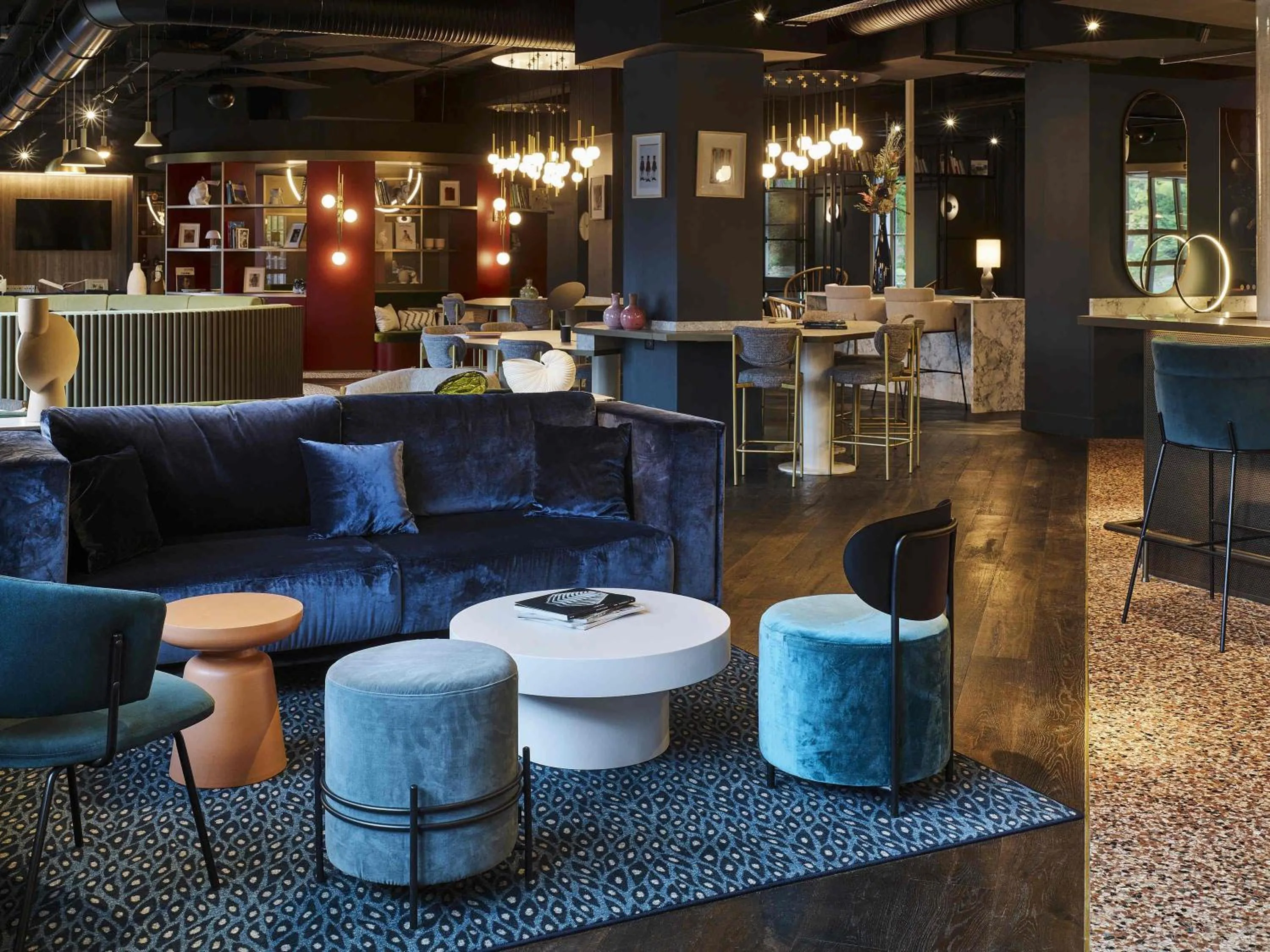 Lounge or bar in Mercure Hôtel Le Touquet