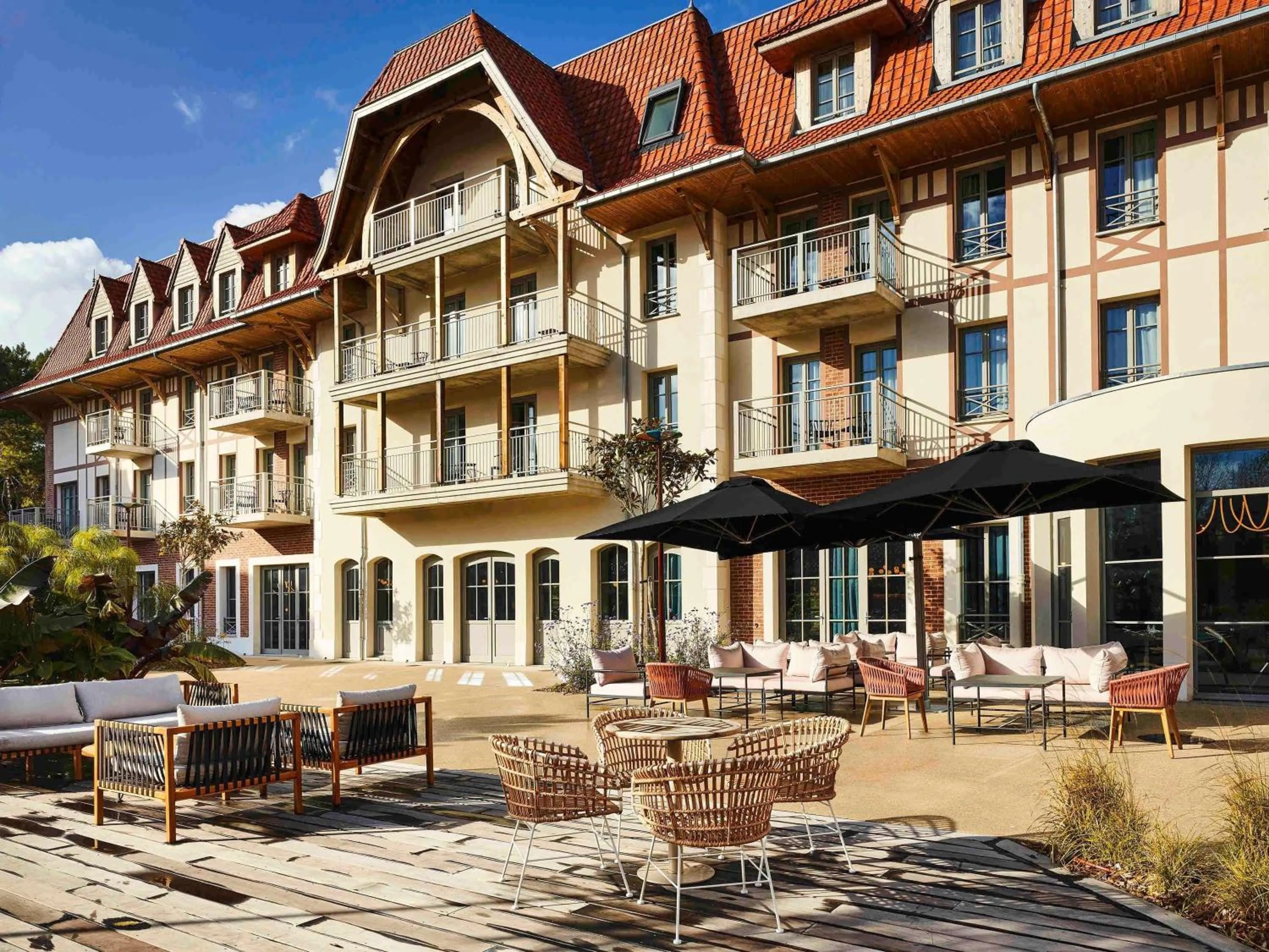Property building in TRIBE Hôtel Le Touquet